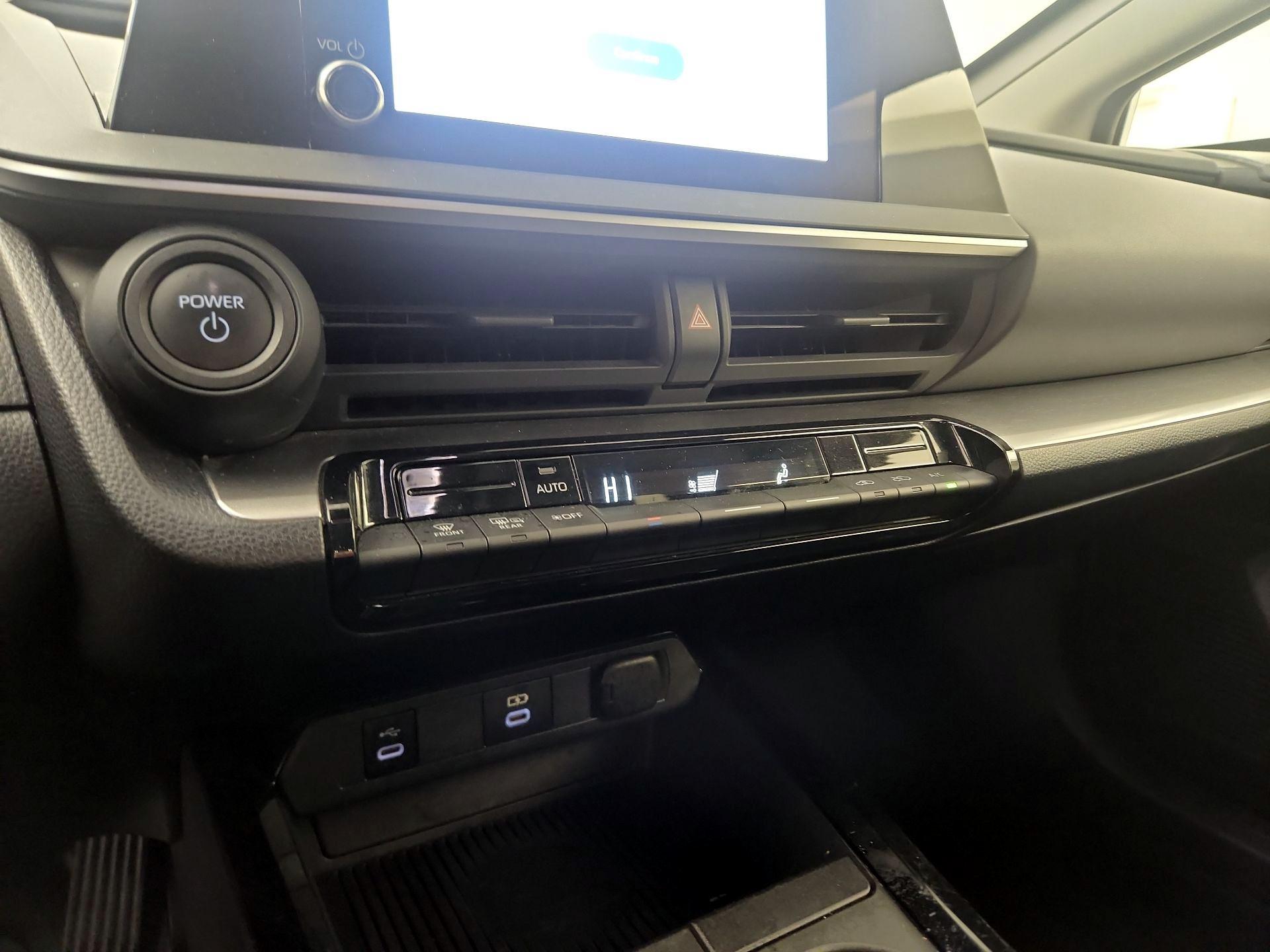 Thumbnail: 2024 Toyota Prius - 14