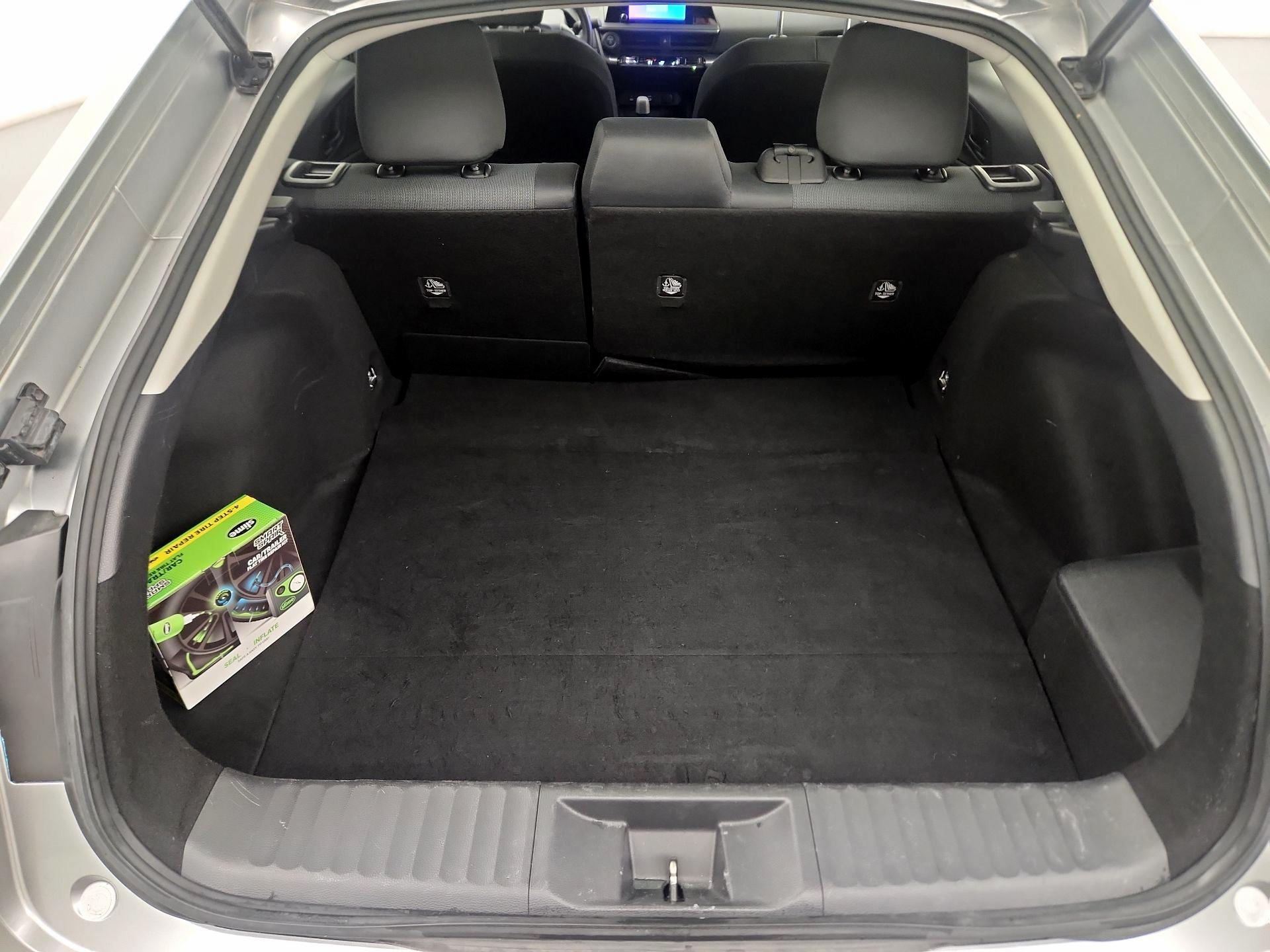 Thumbnail: 2024 Toyota Prius - 18