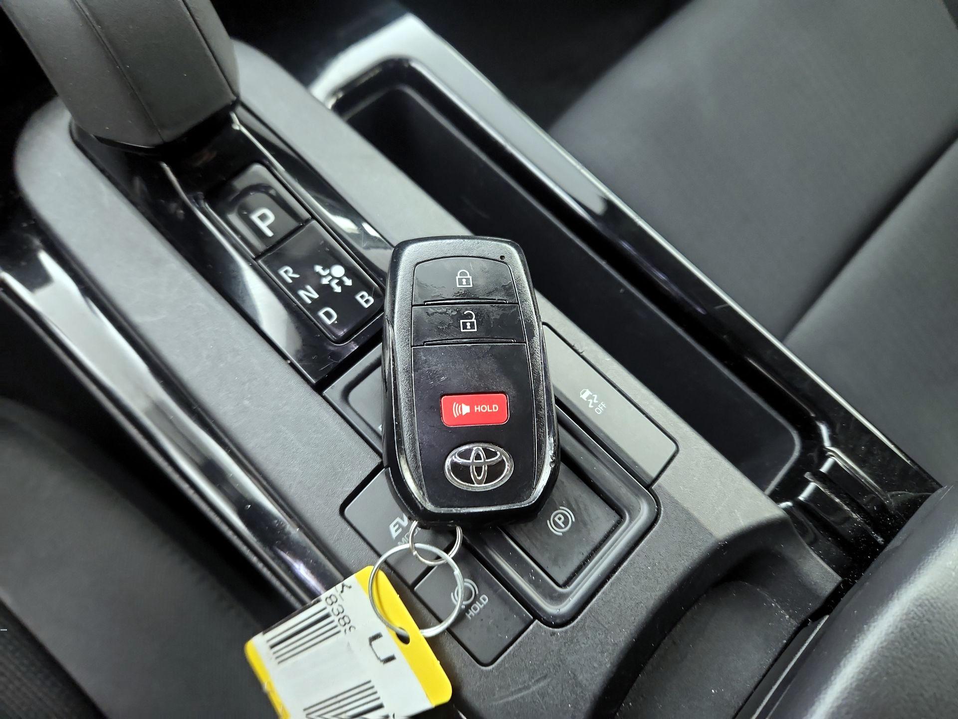 Thumbnail: 2024 Toyota Prius - 20