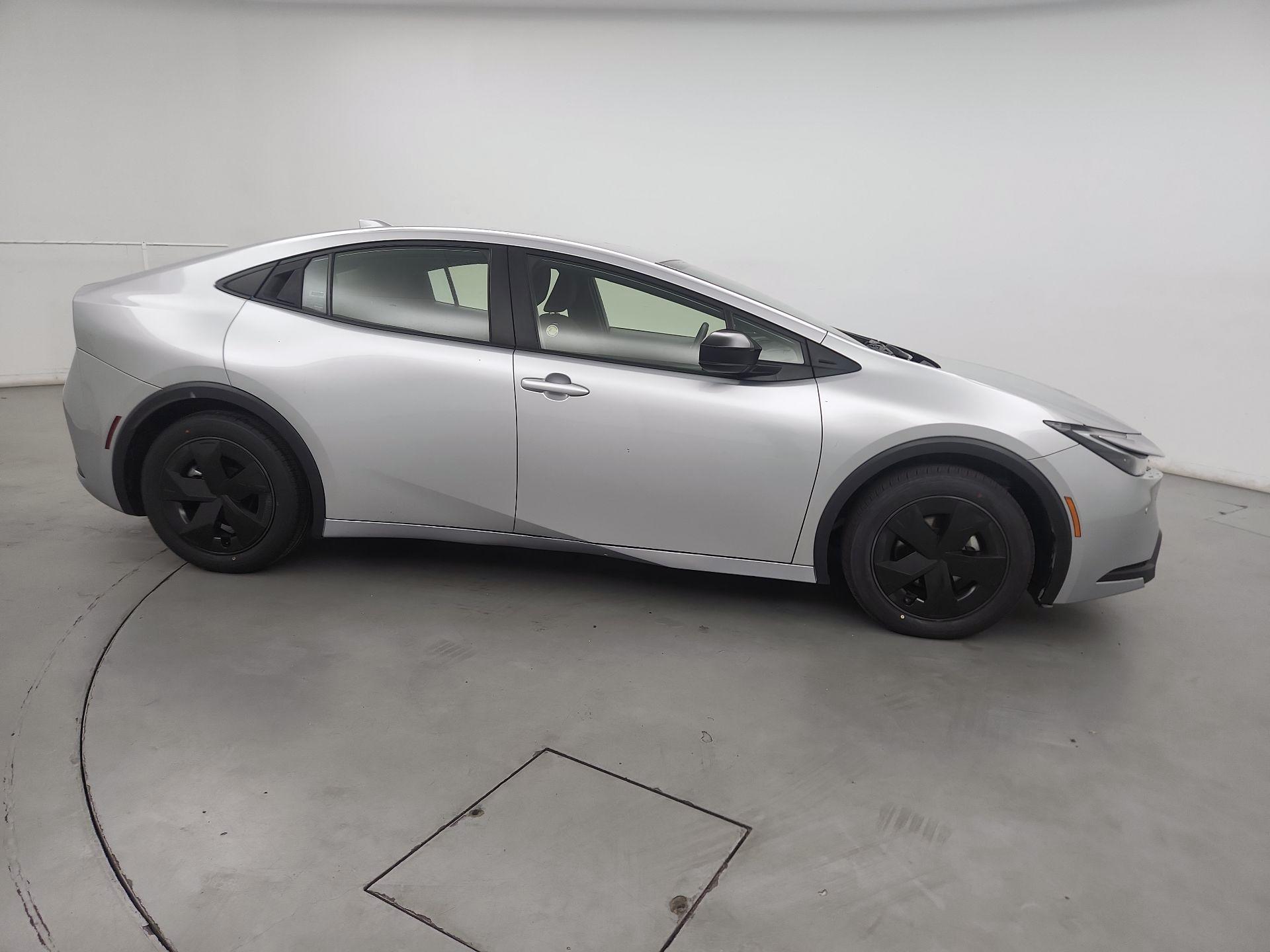 Thumbnail: 2024 Toyota Prius - 4