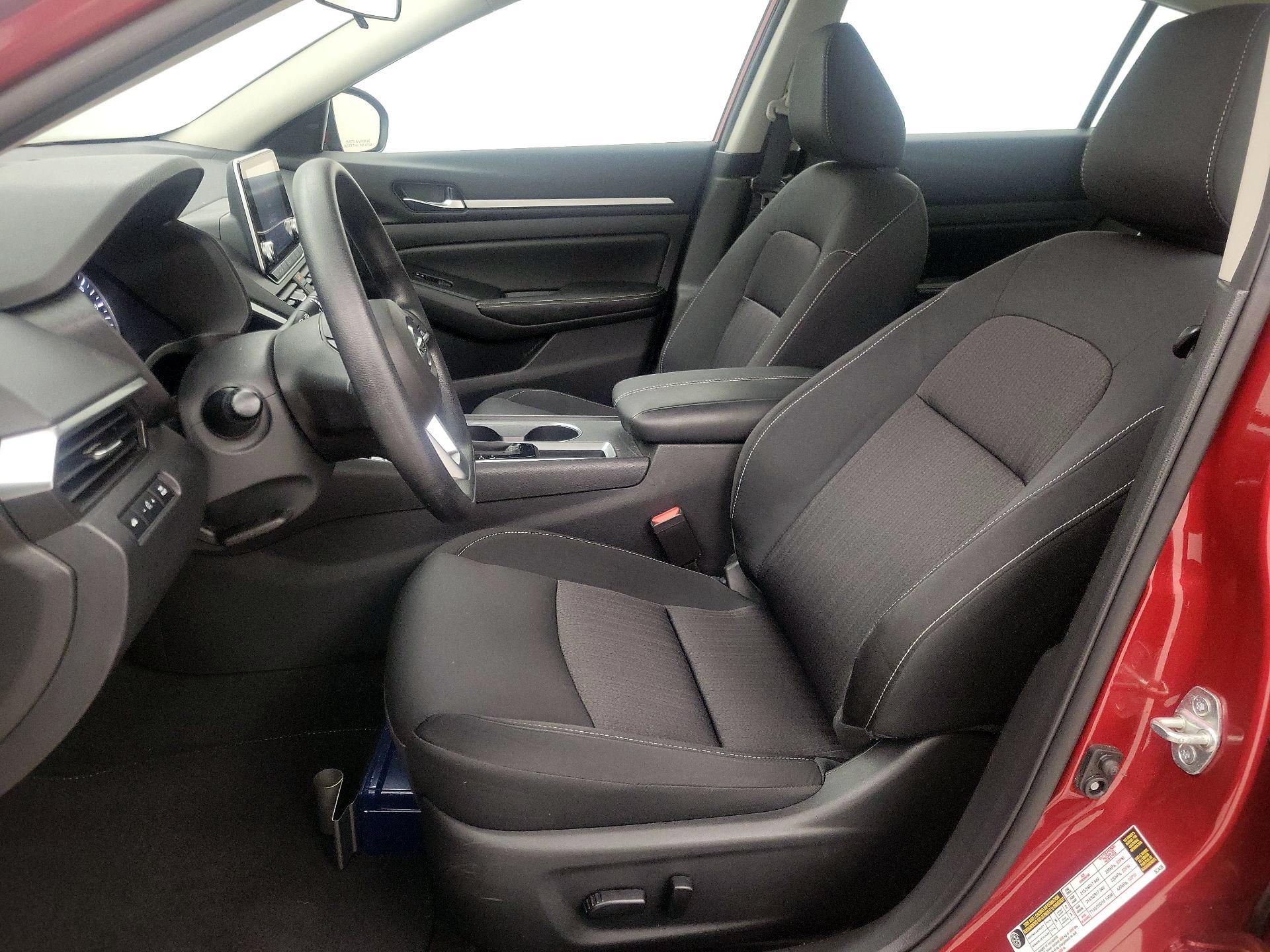 Thumbnail: 2022 Nissan Altima - 11