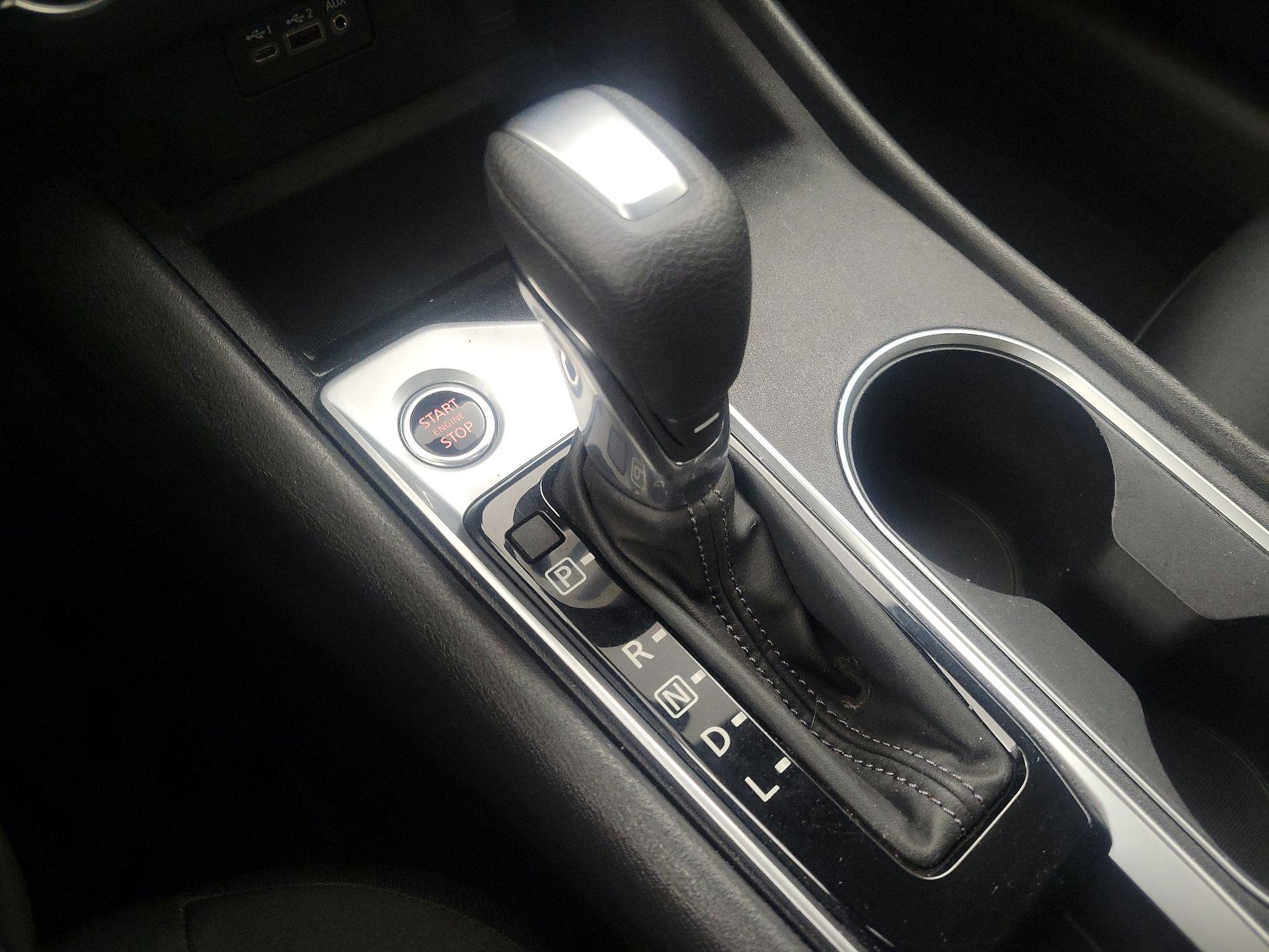 Thumbnail: 2022 Nissan Altima - 17