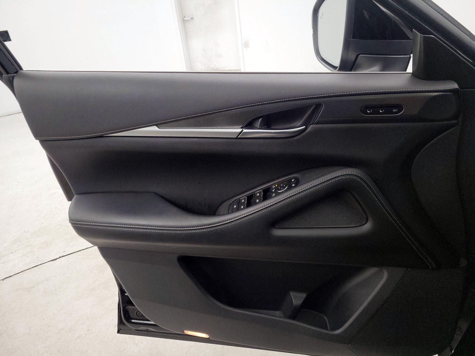 Thumbnail: 2023 INFINITI QX60 - 12