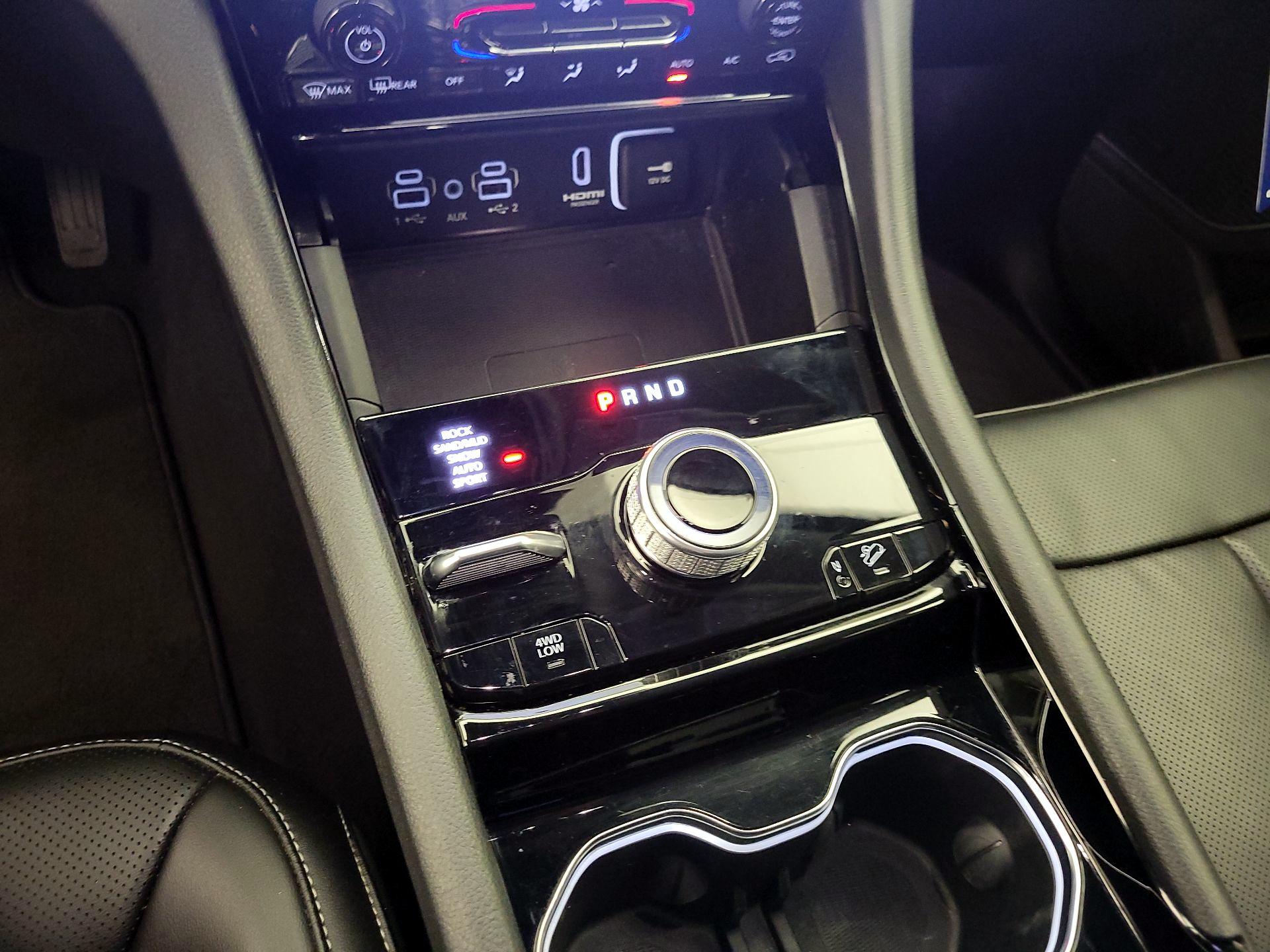 Thumbnail: 2023 Jeep Grand Cherokee - 18