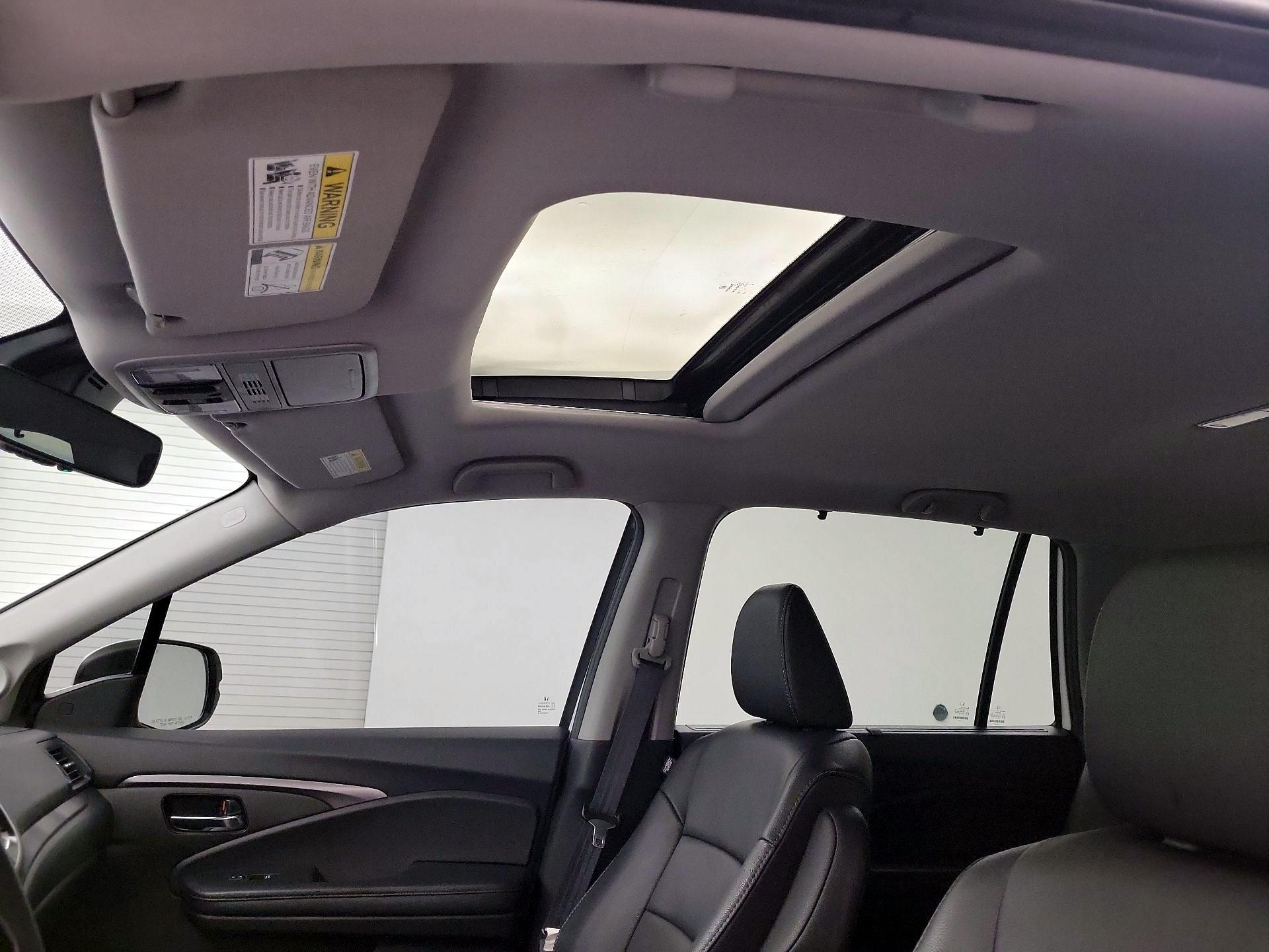 Thumbnail: 2022 Honda Pilot - 17