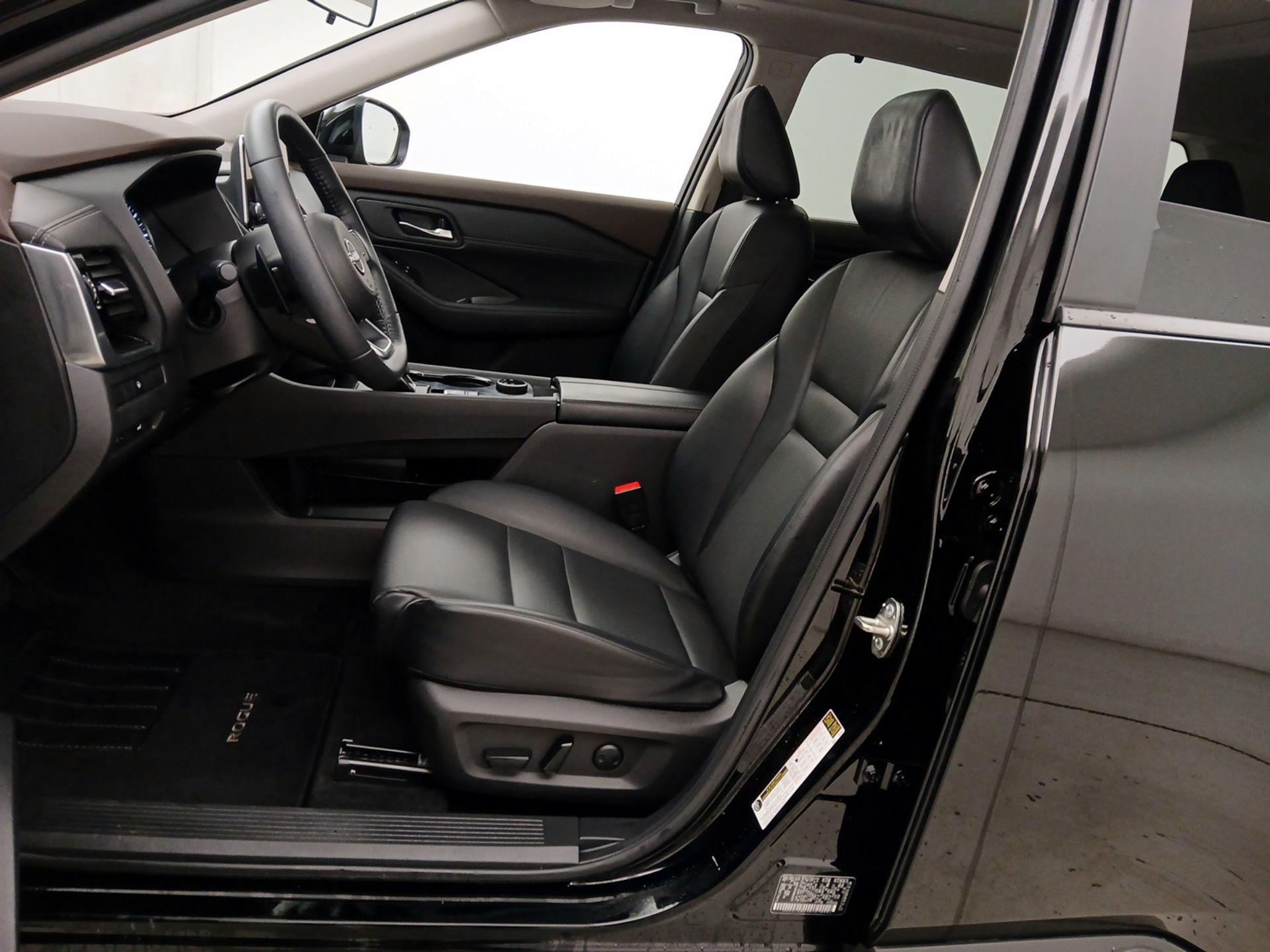 Thumbnail: 2022 Nissan Rogue - 11