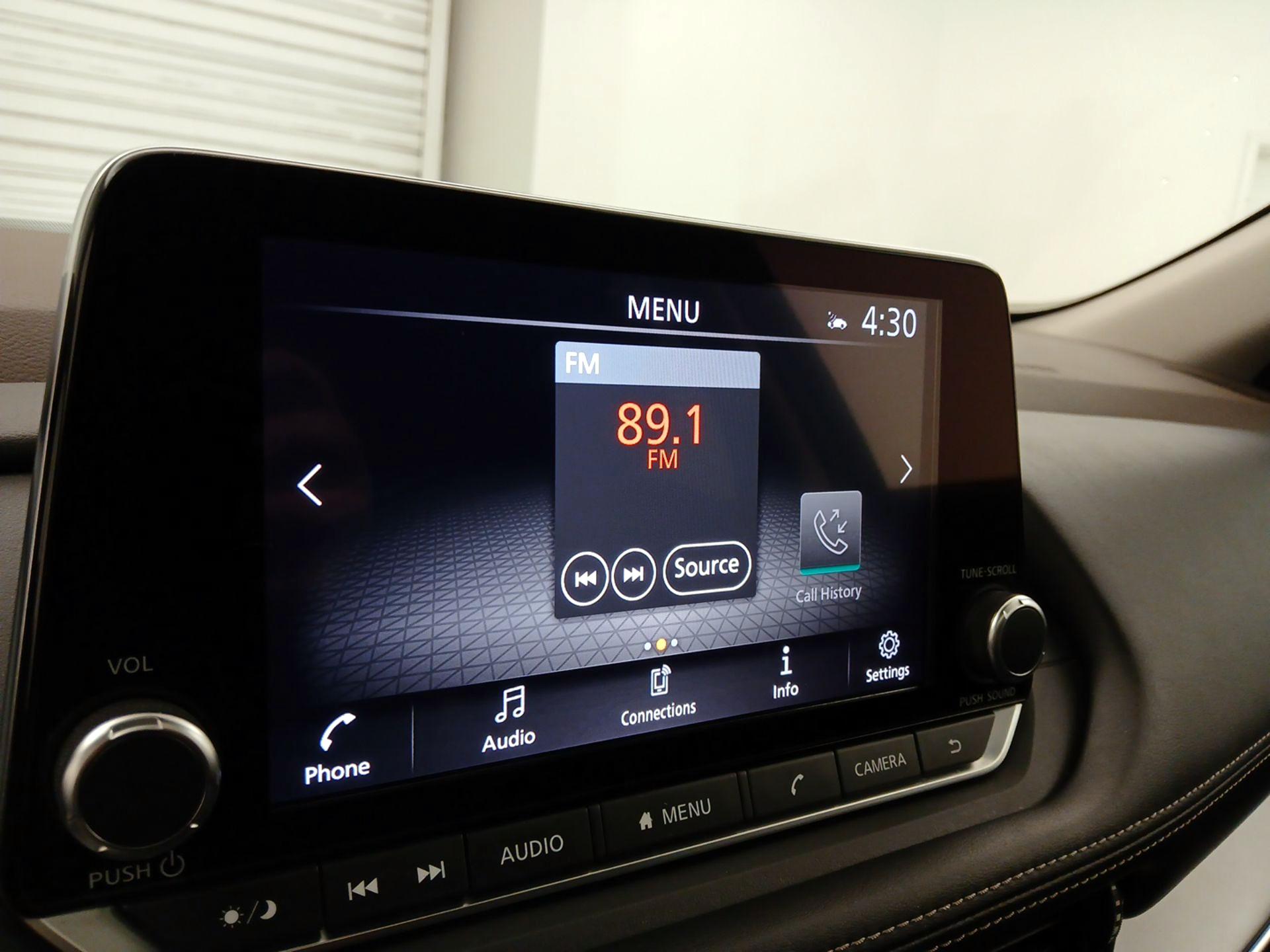 Thumbnail: 2022 Nissan Rogue - 15