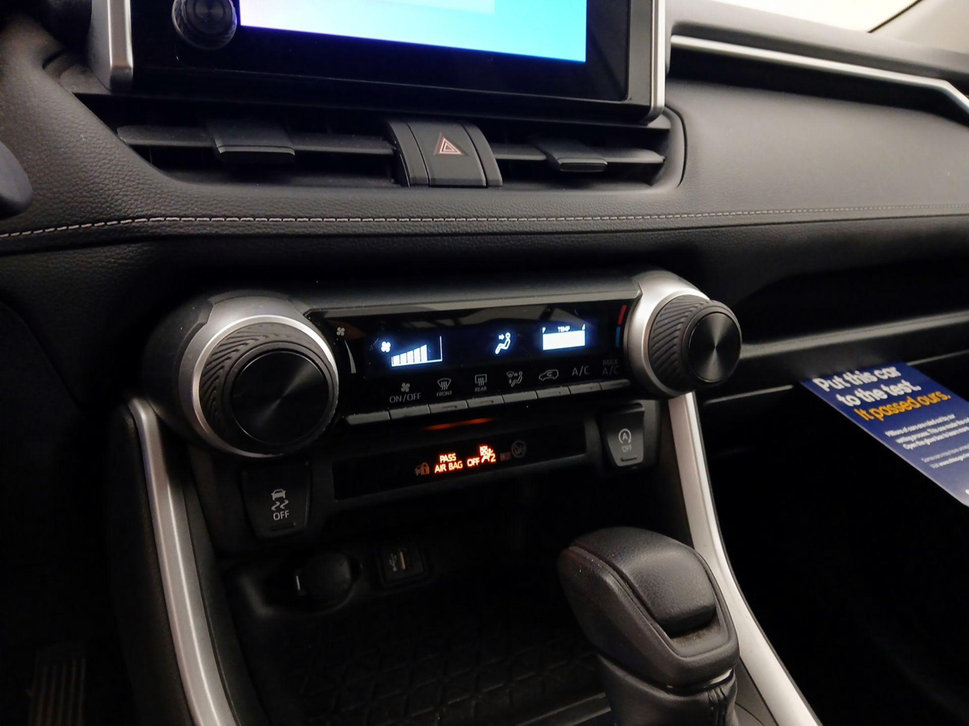 Thumbnail: 2023 Toyota RAV4 - 16