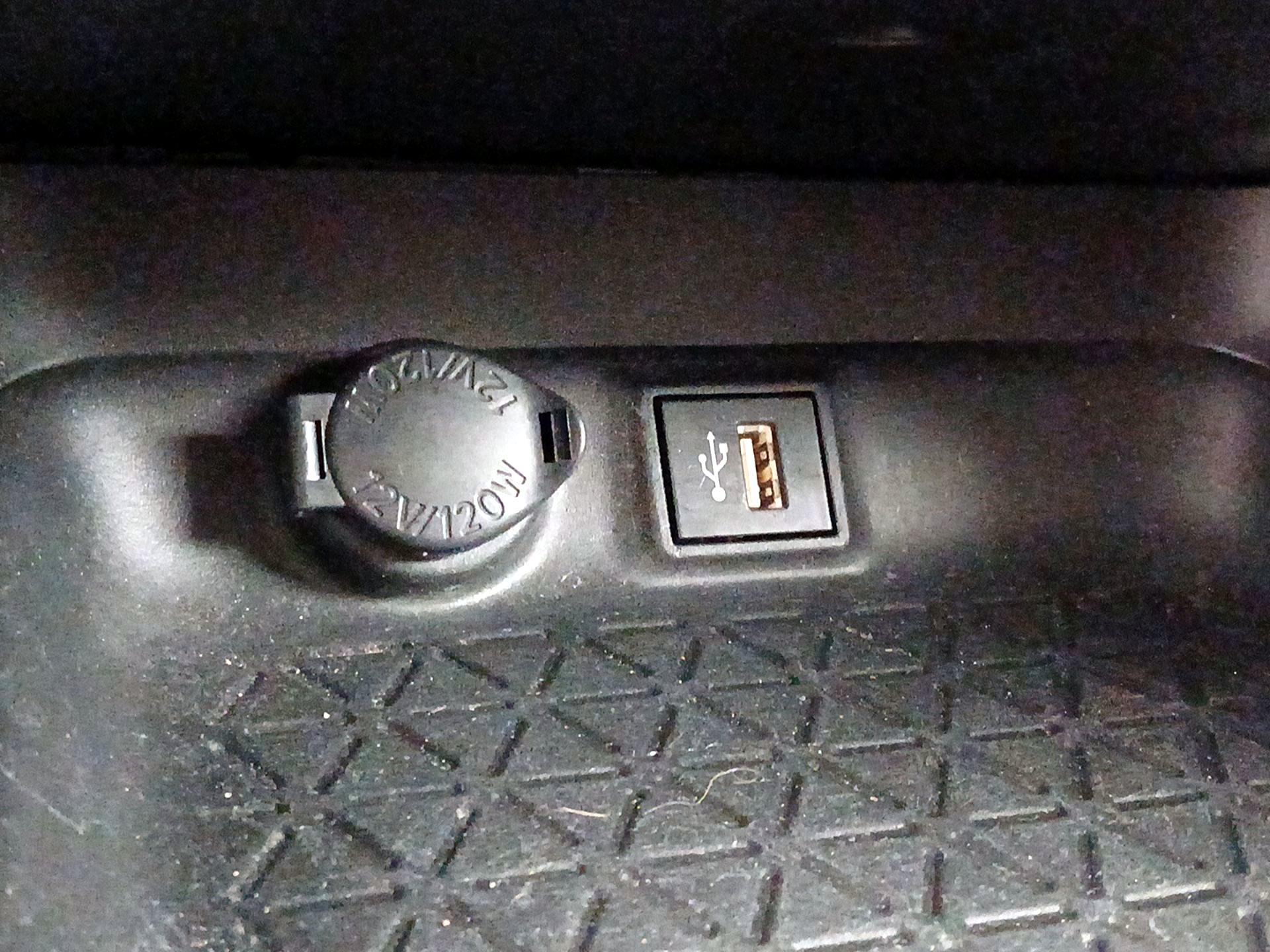 Thumbnail: 2023 Toyota RAV4 - 18