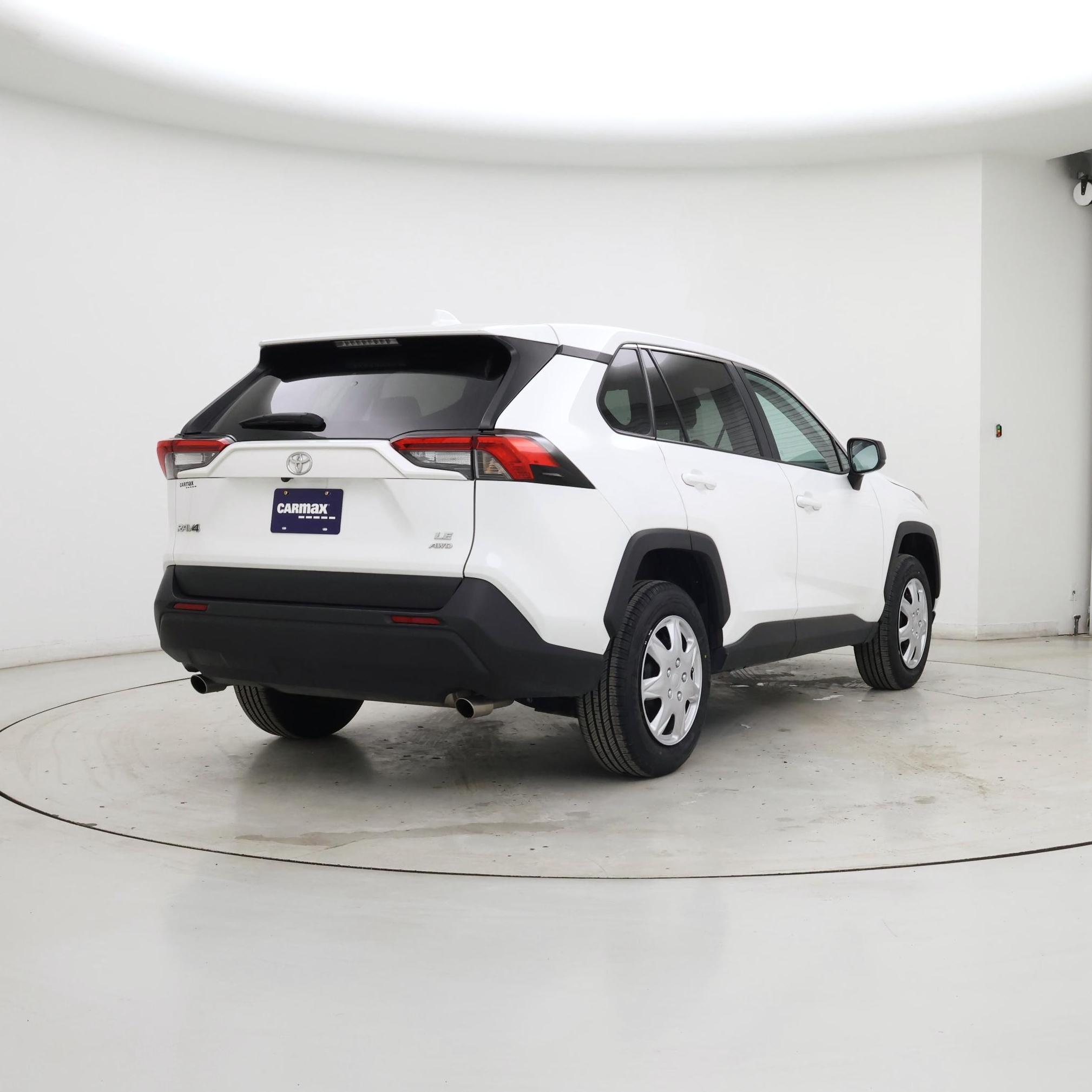 Thumbnail: 2023 Toyota RAV4 - 8