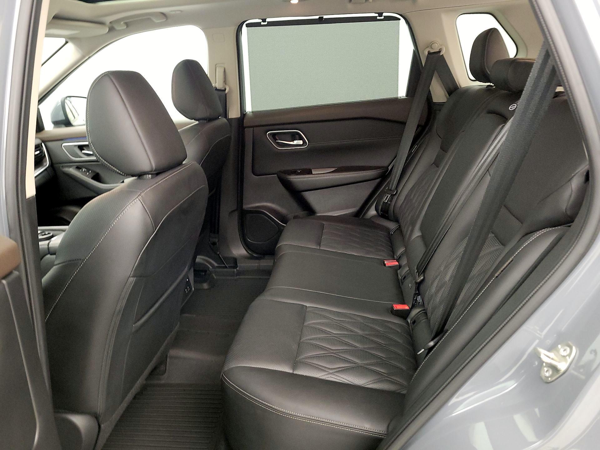 Thumbnail: 2023 Nissan Rogue - 20