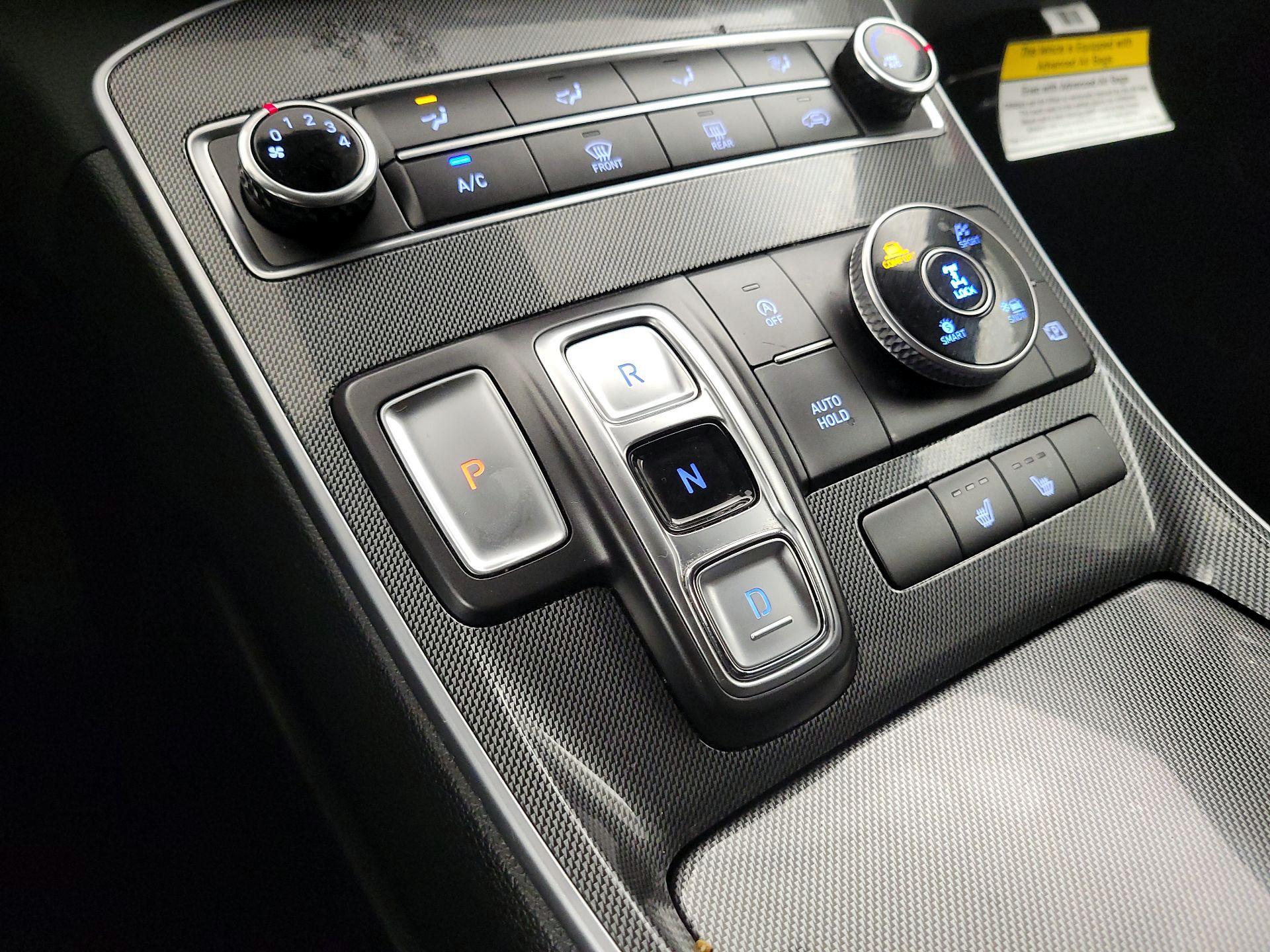 Thumbnail: 2022 Hyundai Santa Fe - 17