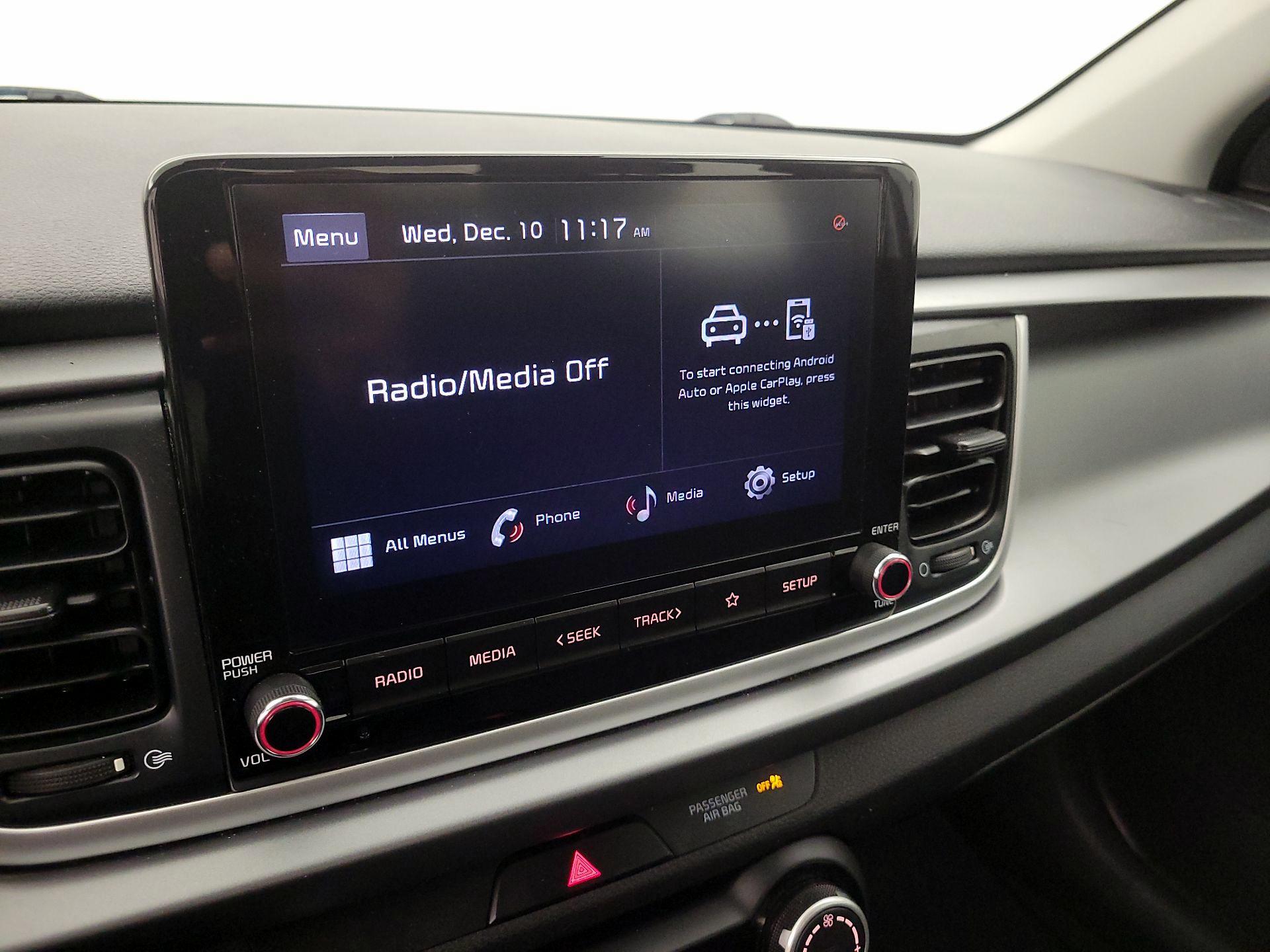 Thumbnail: 2023 Kia Rio - 15