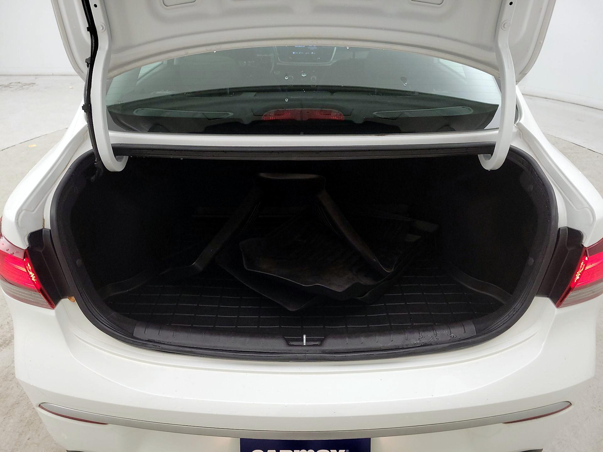 Thumbnail: 2023 Kia Rio - 20