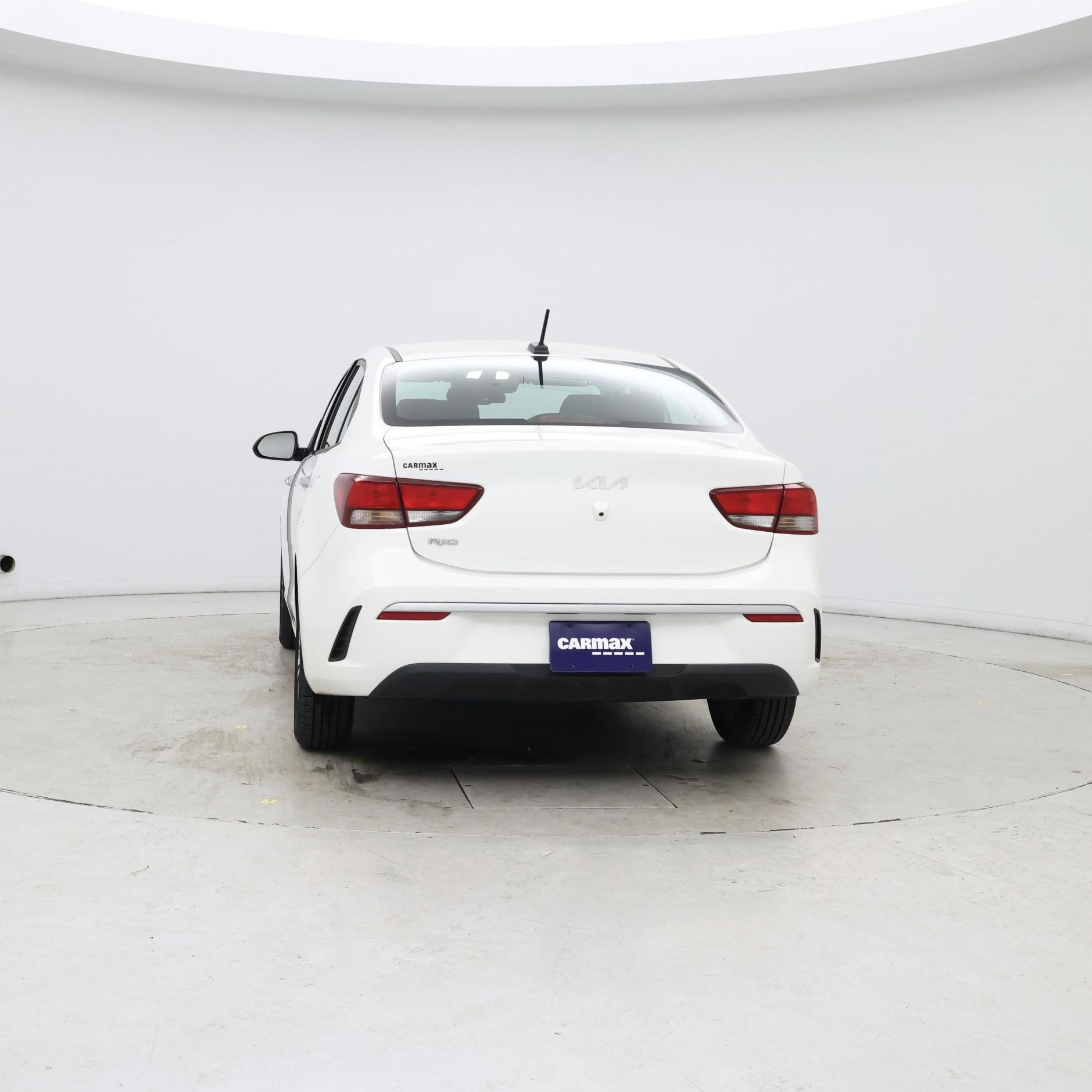 Thumbnail: 2023 Kia Rio - 6