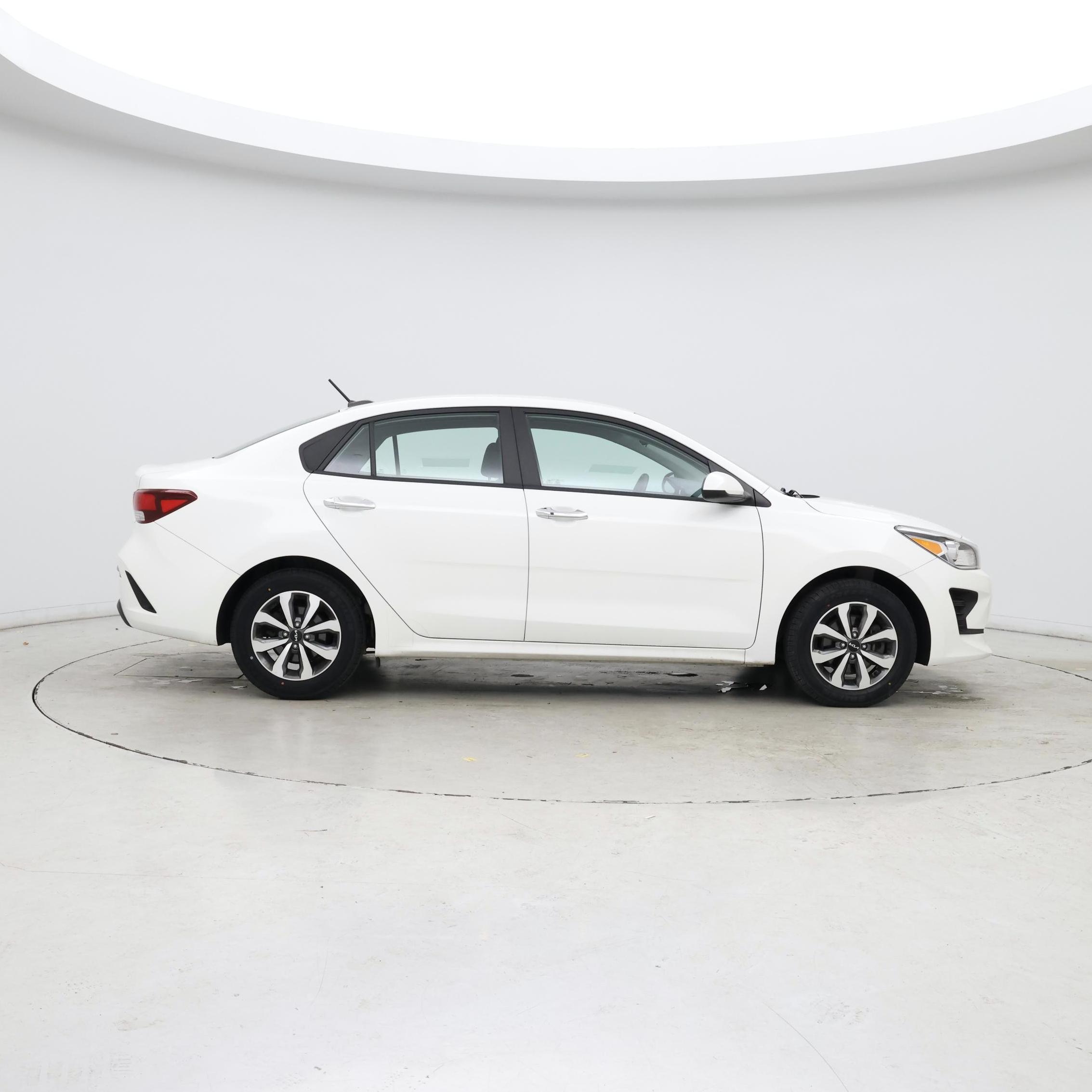 Thumbnail: 2023 Kia Rio - 7