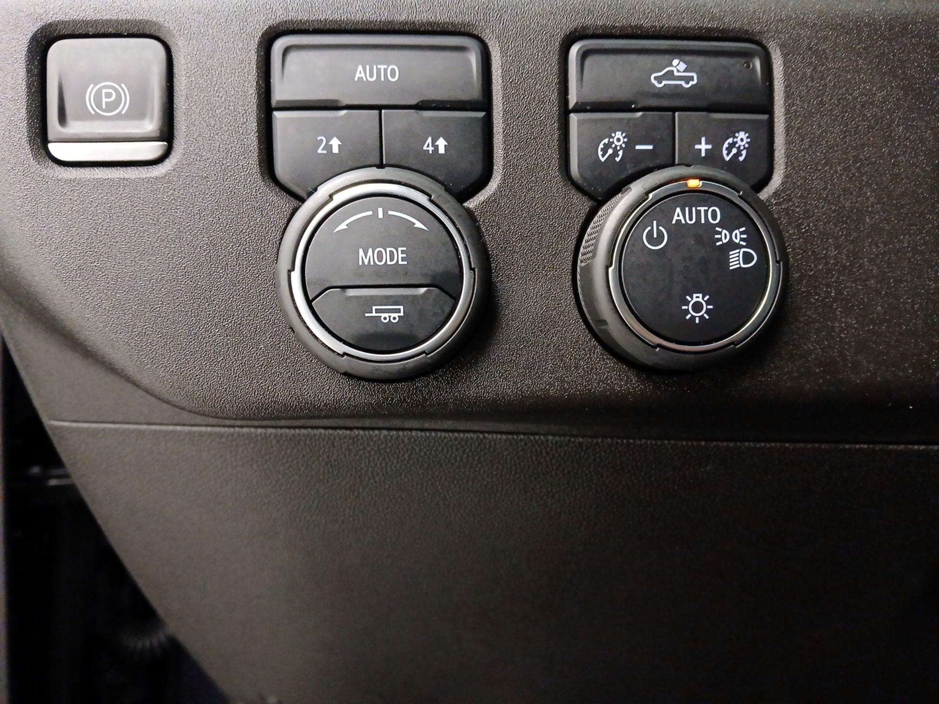 Thumbnail: 2022 Chevrolet Silverado 1500 - 13