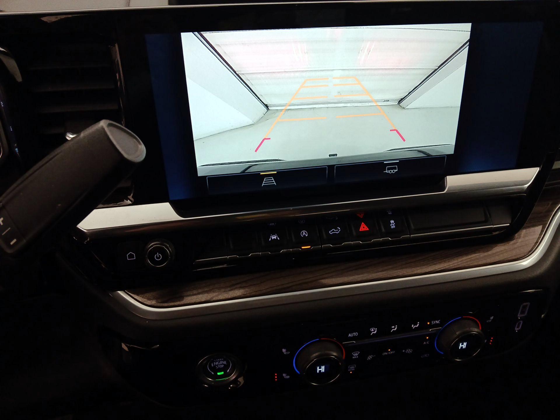 Thumbnail: 2022 Chevrolet Silverado 1500 - 14