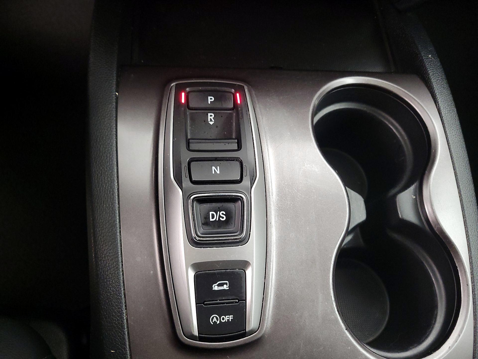 Thumbnail: 2021 Honda Pilot - 17