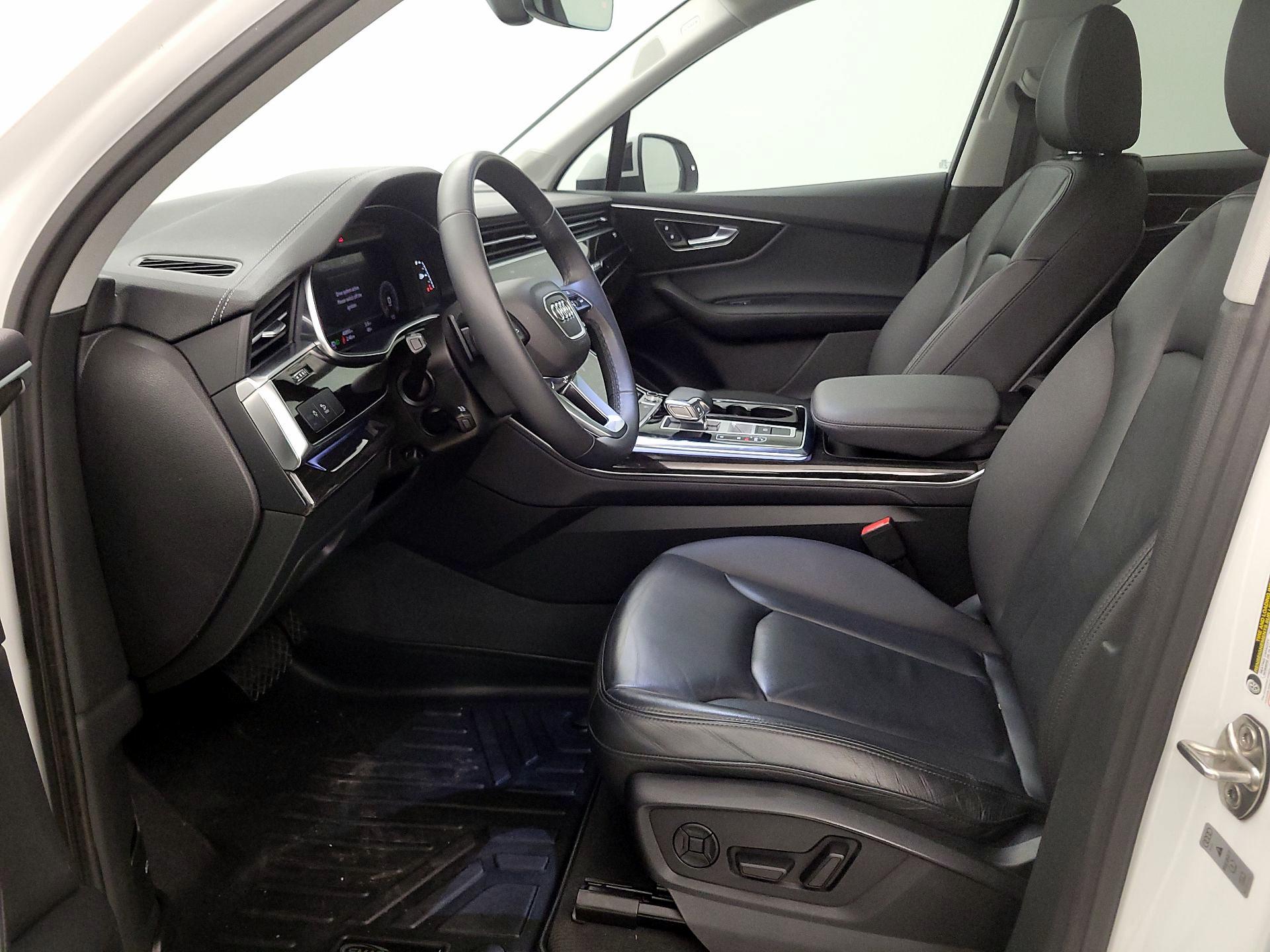 Thumbnail: 2023 Audi Q7 - 11