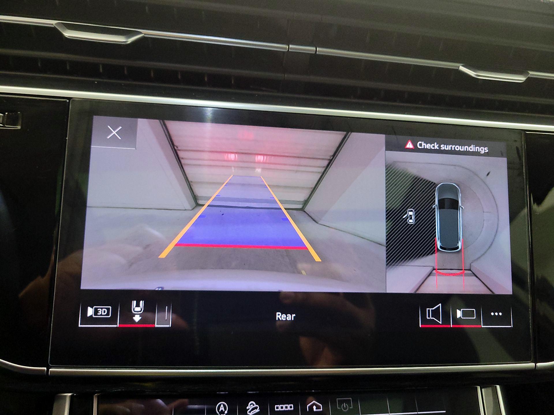 Thumbnail: 2023 Audi Q7 - 14