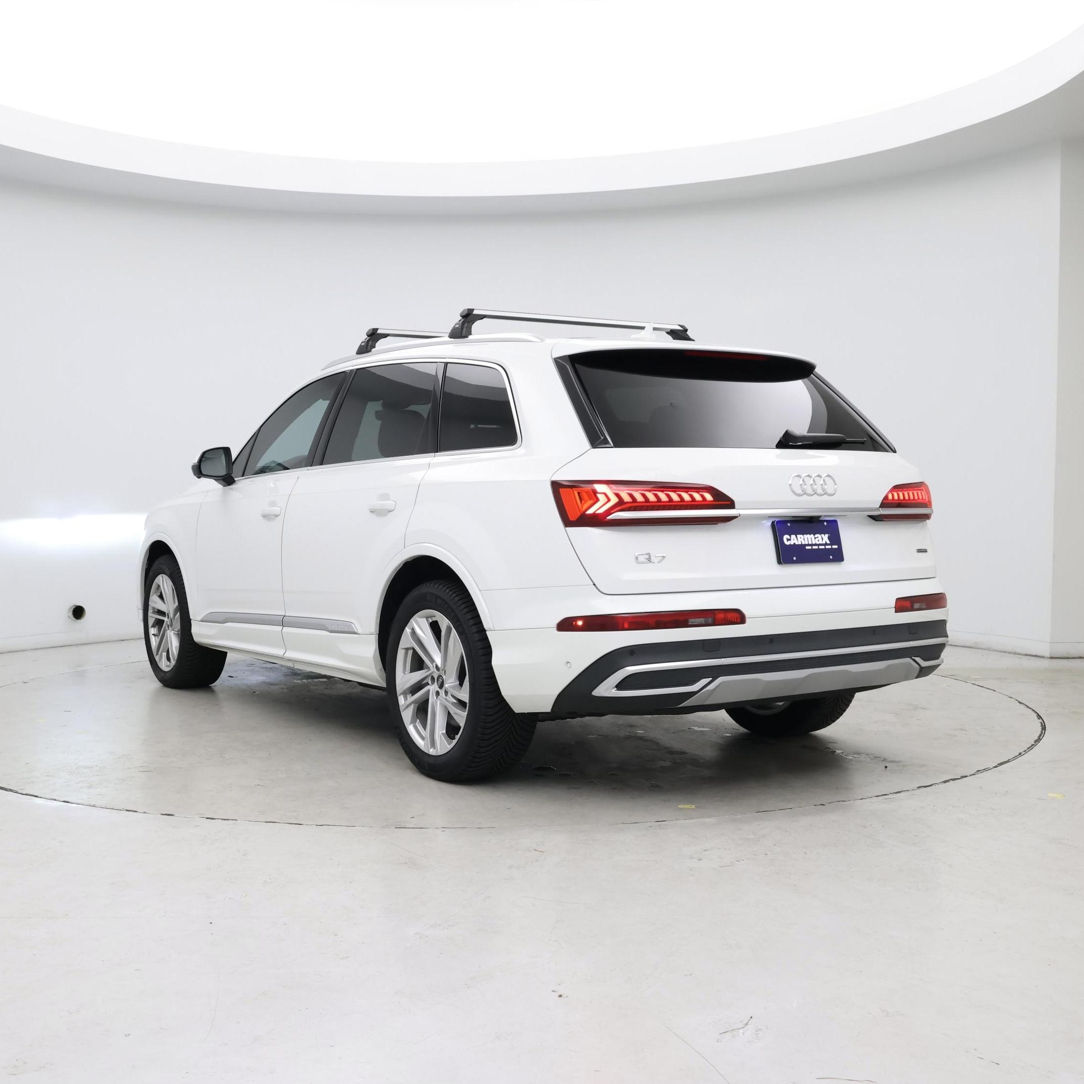 Thumbnail: 2023 Audi Q7 - 2