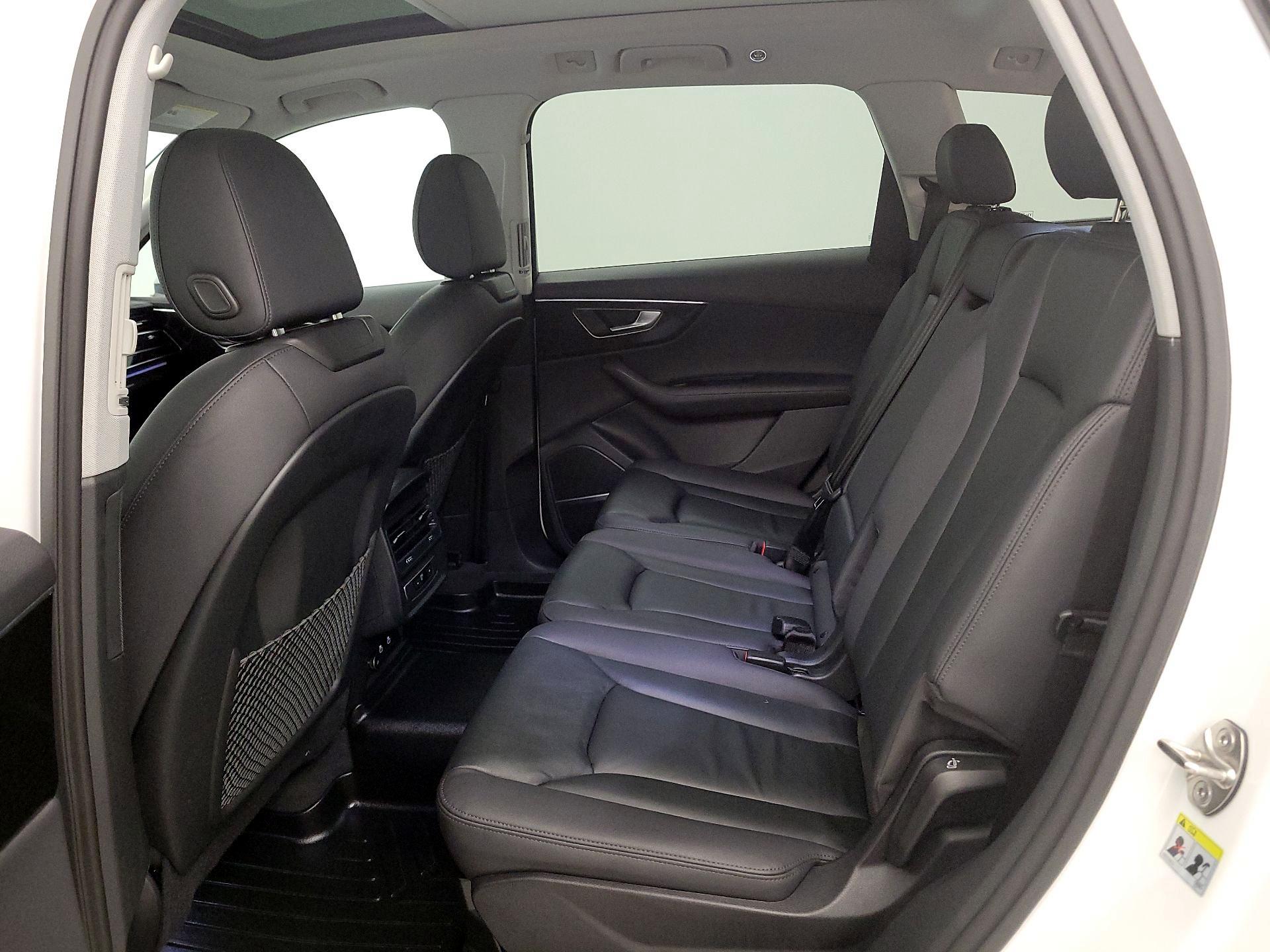 Thumbnail: 2023 Audi Q7 - 19