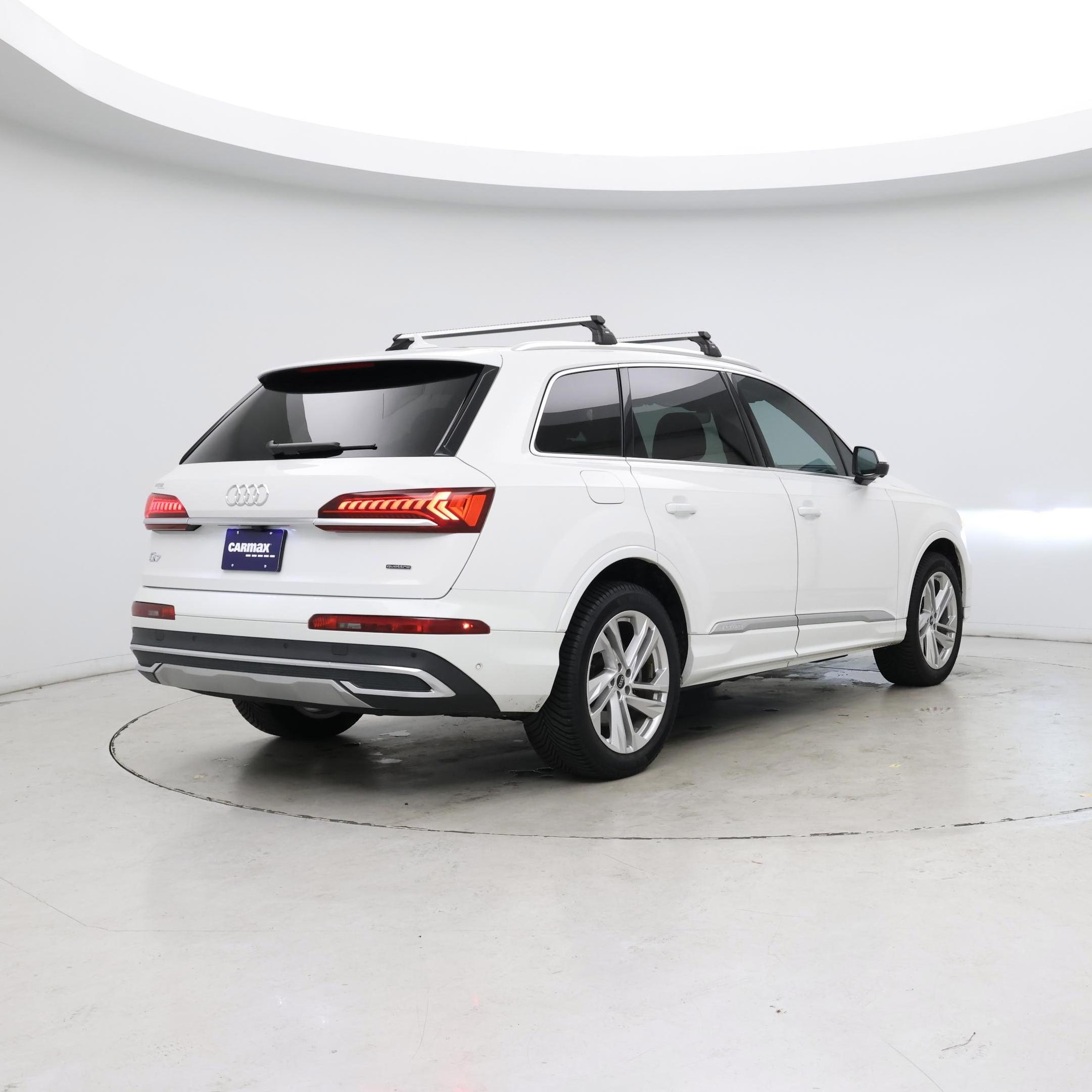 Thumbnail: 2023 Audi Q7 - 8