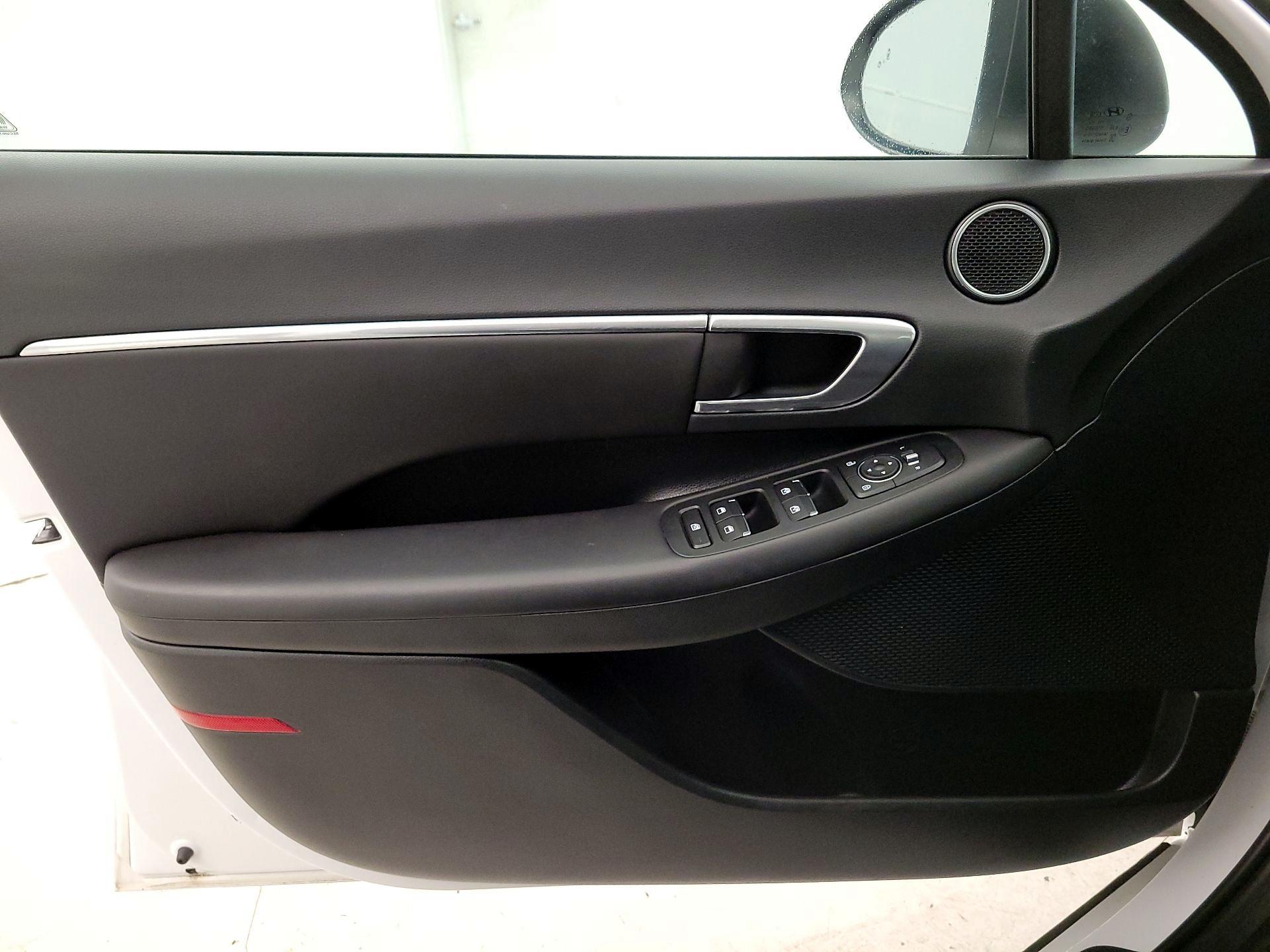 Thumbnail: 2022 Hyundai Sonata - 12