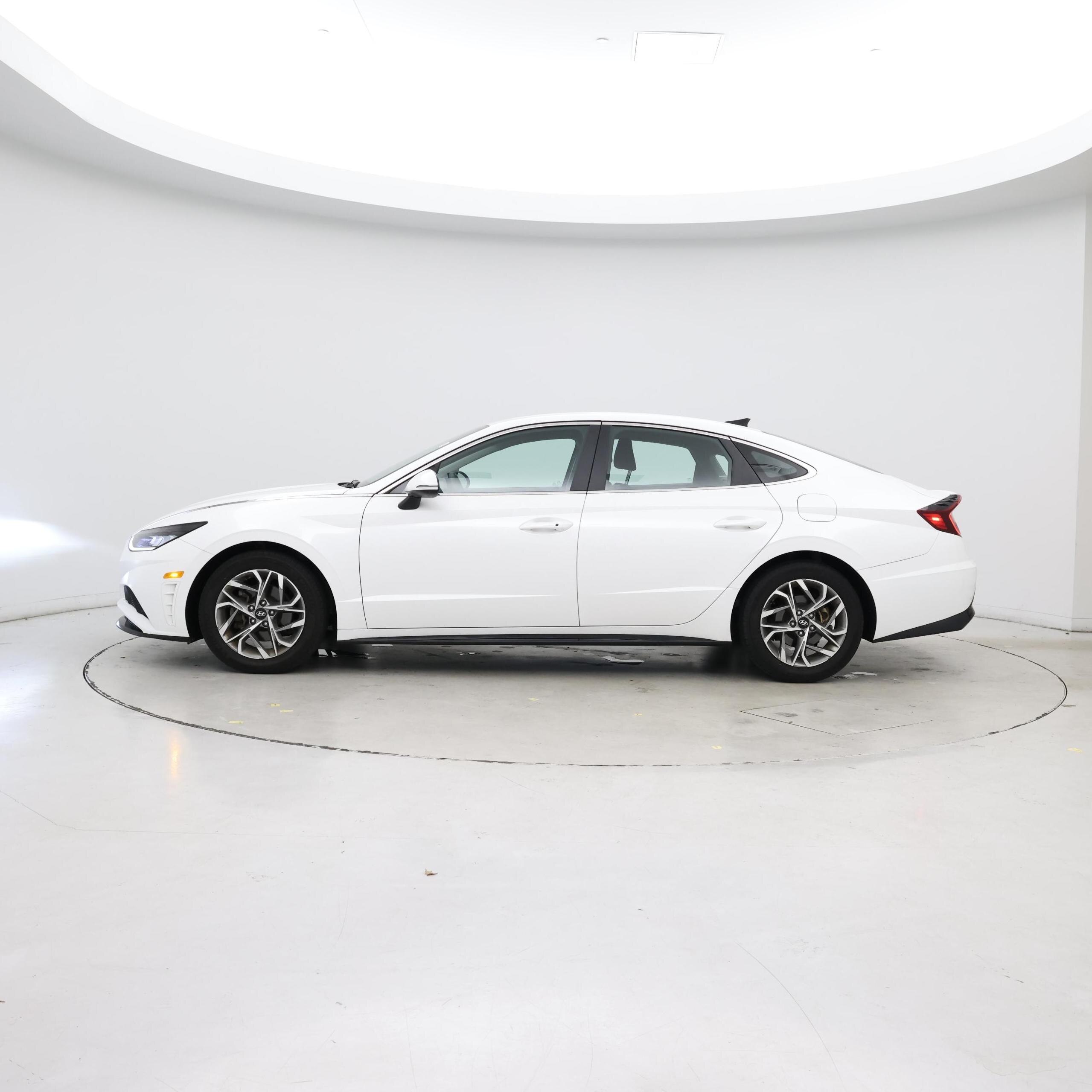 Thumbnail: 2022 Hyundai Sonata - 3