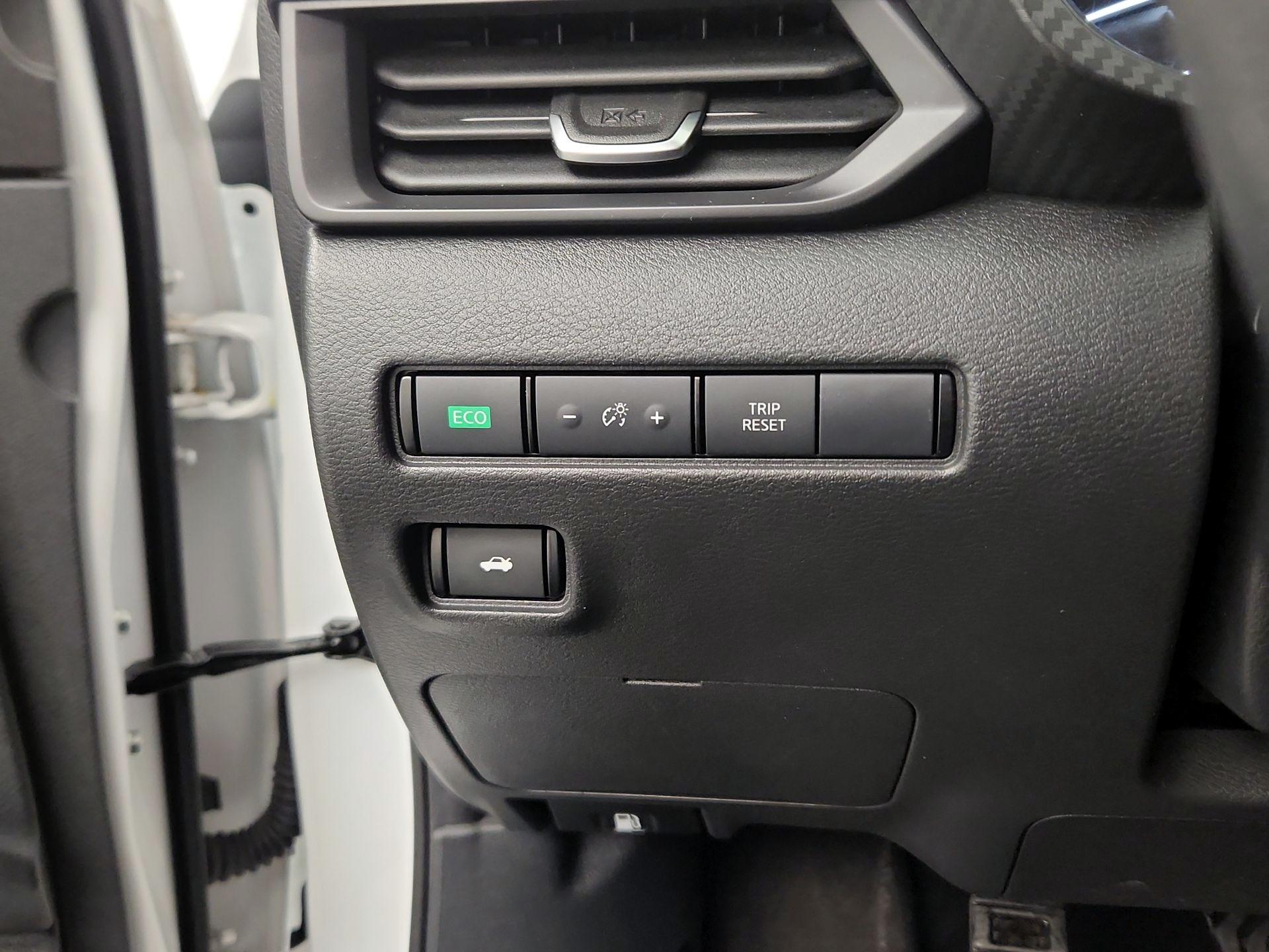 Thumbnail: 2022 Nissan Sentra - 11