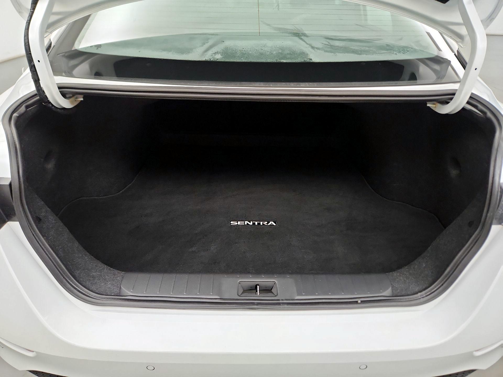 Thumbnail: 2022 Nissan Sentra - 18