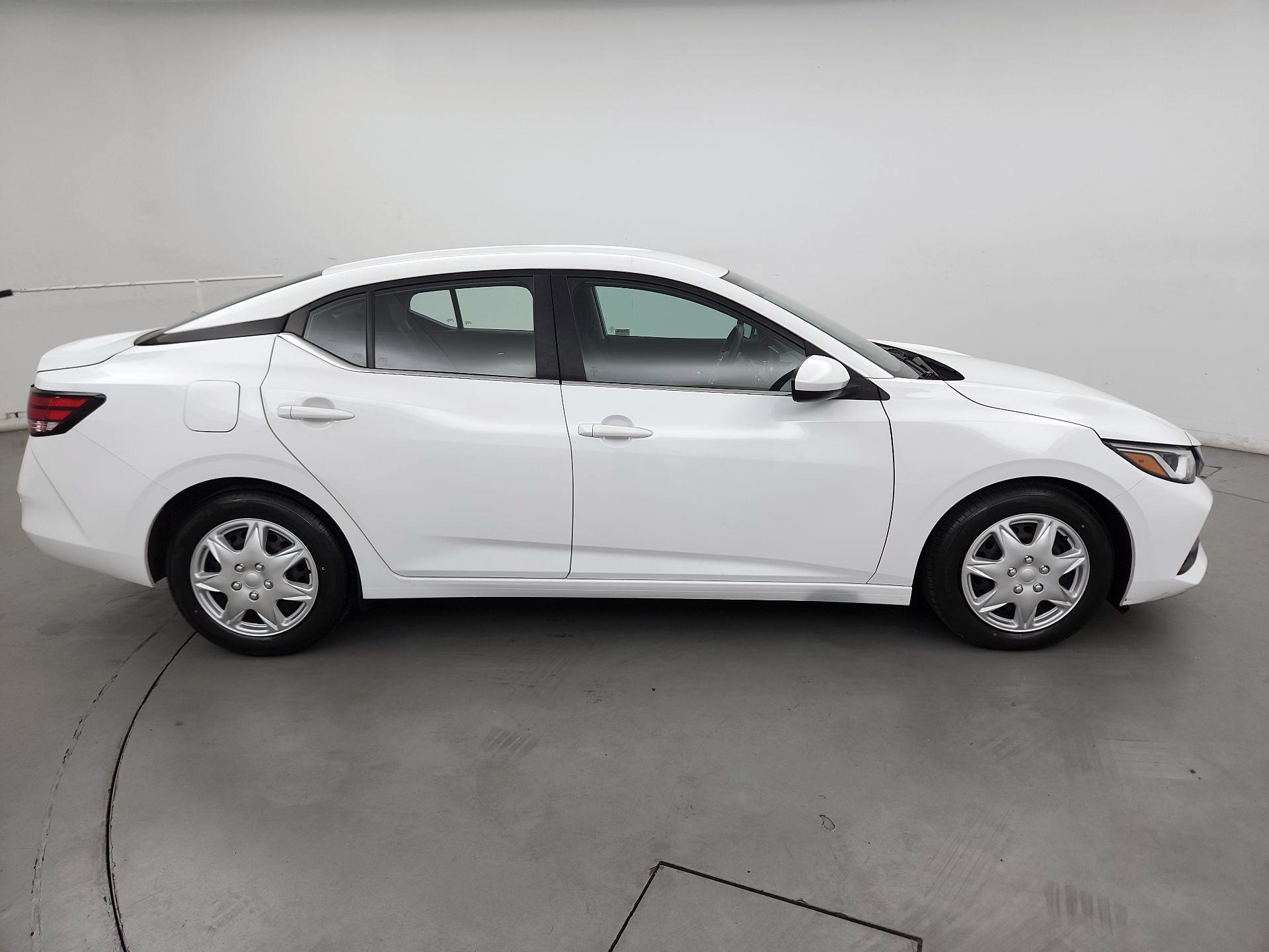 Thumbnail: 2022 Nissan Sentra - 4