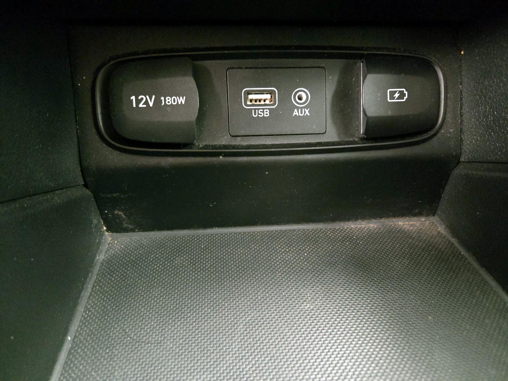 Thumbnail: 2020 Hyundai Santa Fe - 18