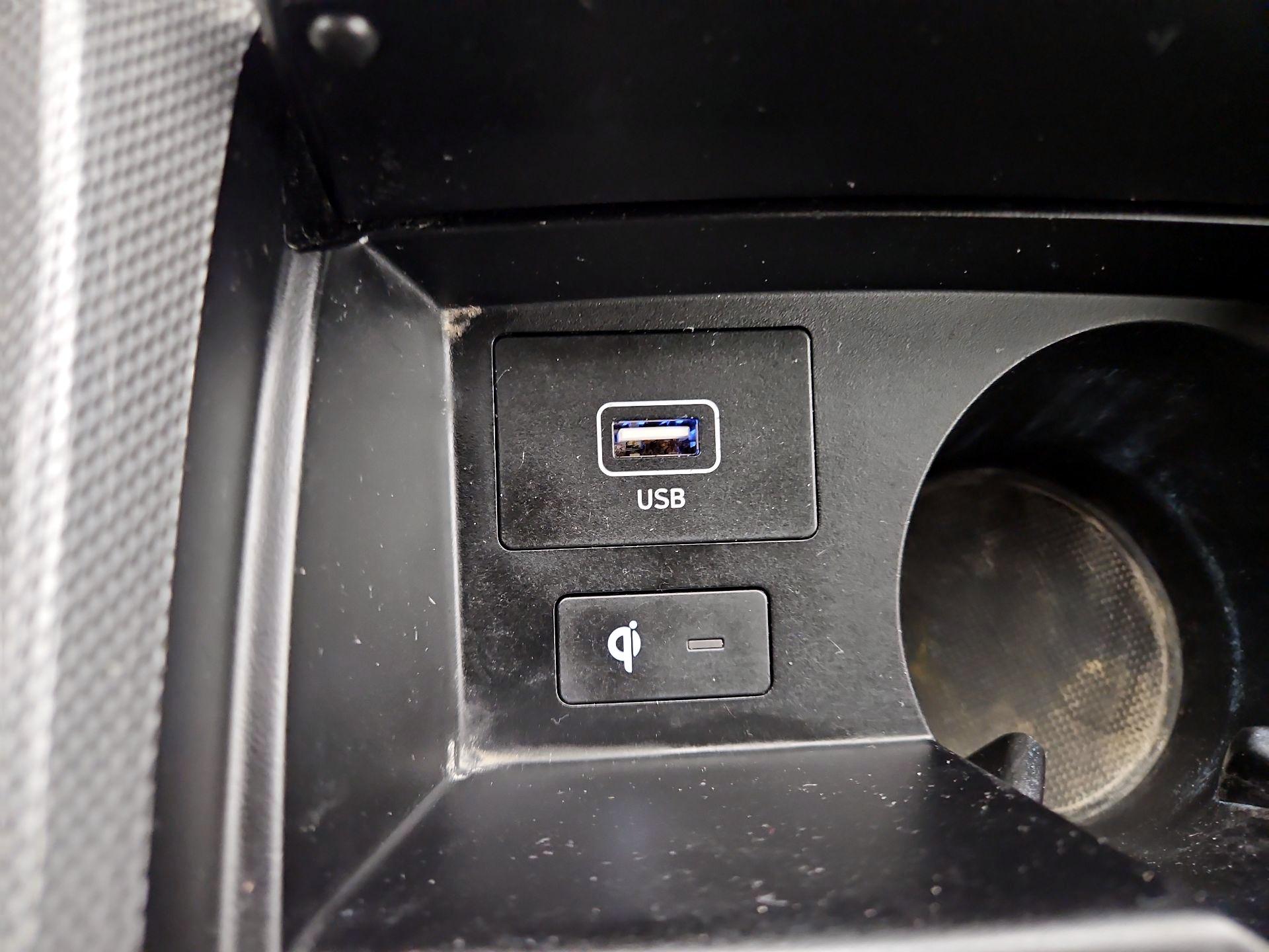 Thumbnail: 2023 Hyundai Santa Fe - 19