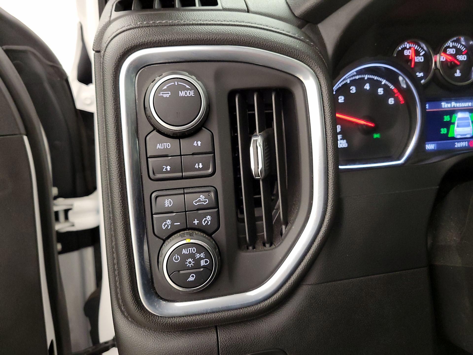 Thumbnail: 2022 Chevrolet Silverado 1500 - 13