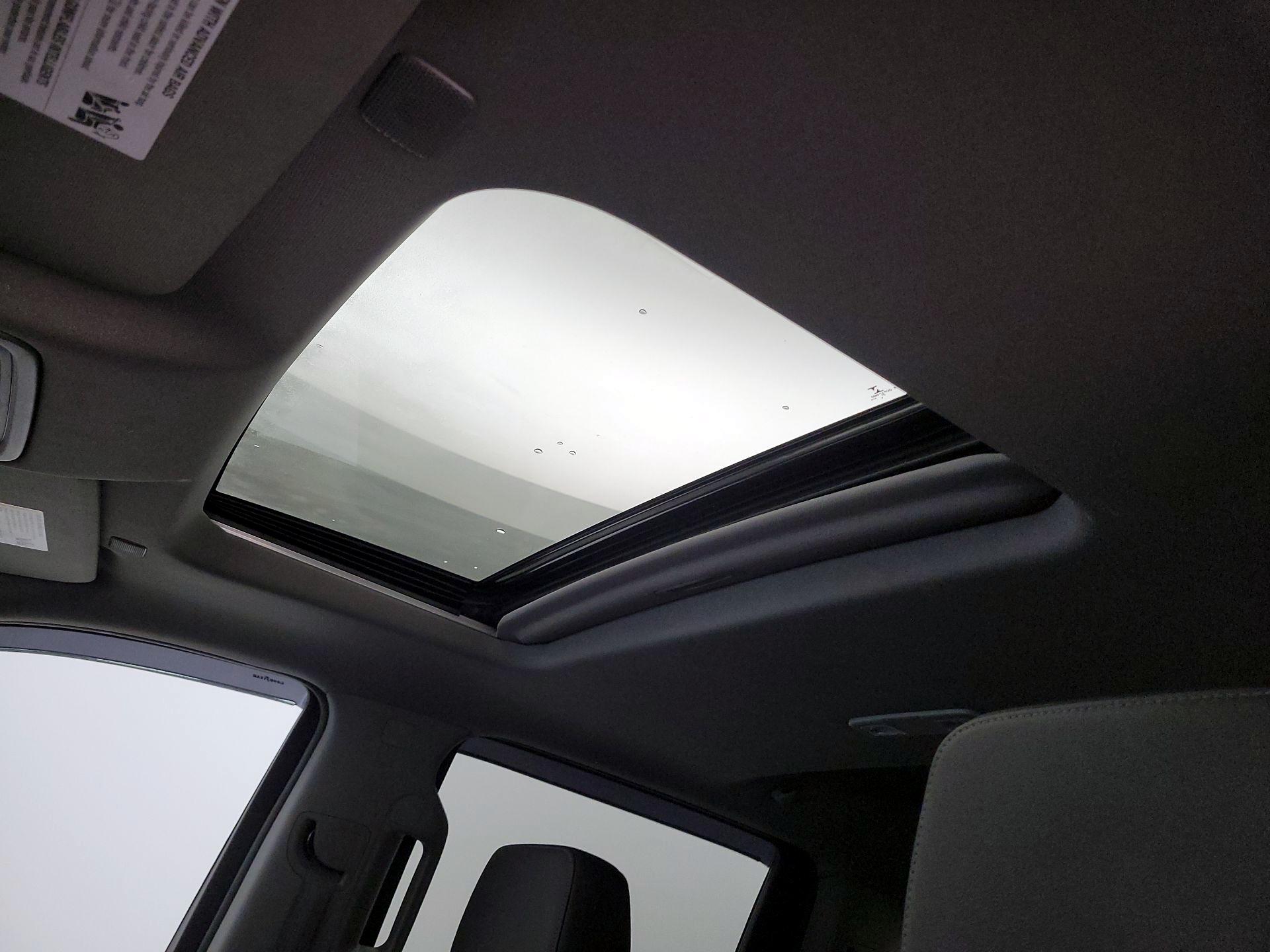 Thumbnail: 2022 Chevrolet Silverado 1500 - 19