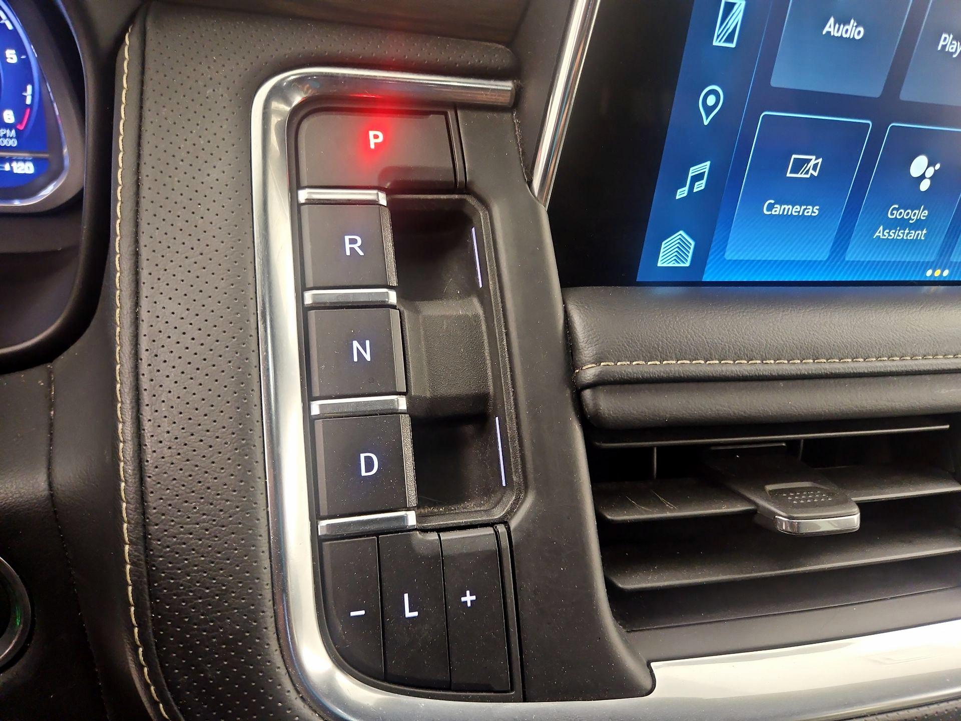 Thumbnail: 2023 Chevrolet Suburban - 17