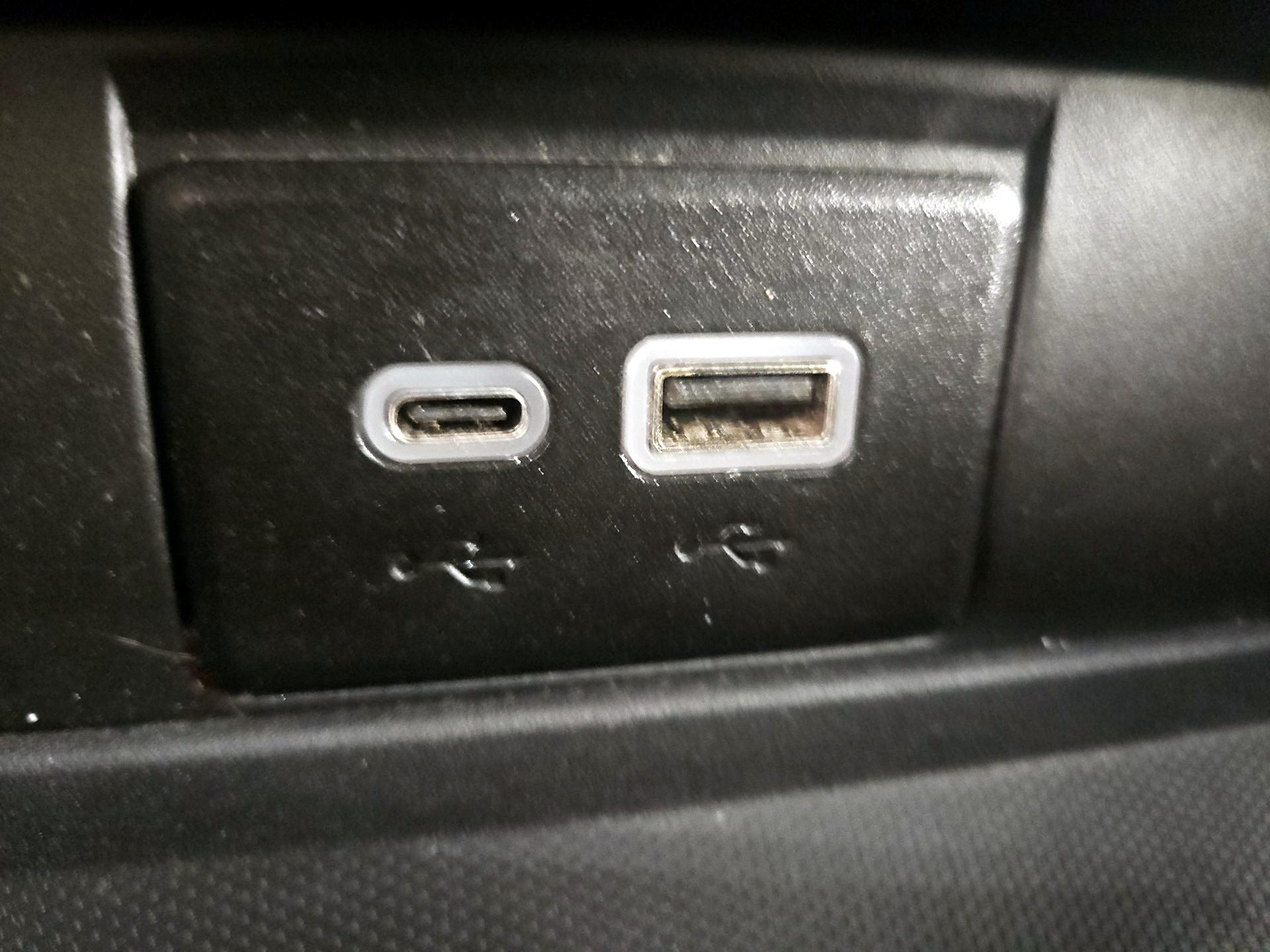 Thumbnail: 2023 Chevrolet Suburban - 18