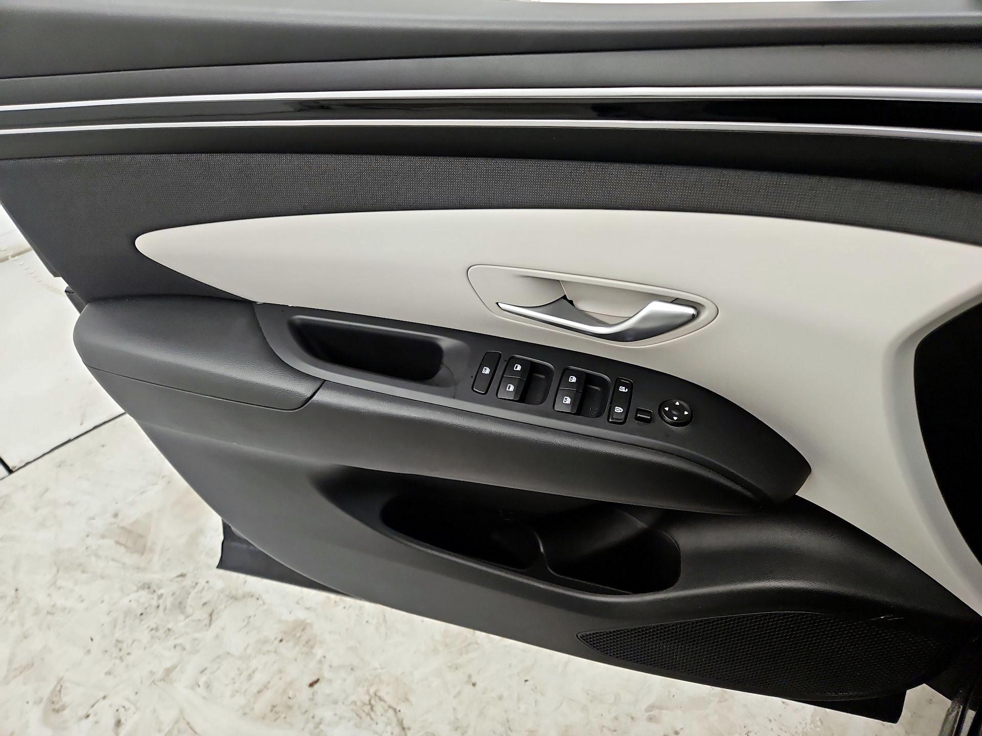 Thumbnail: 2023 Hyundai Tucson - 12