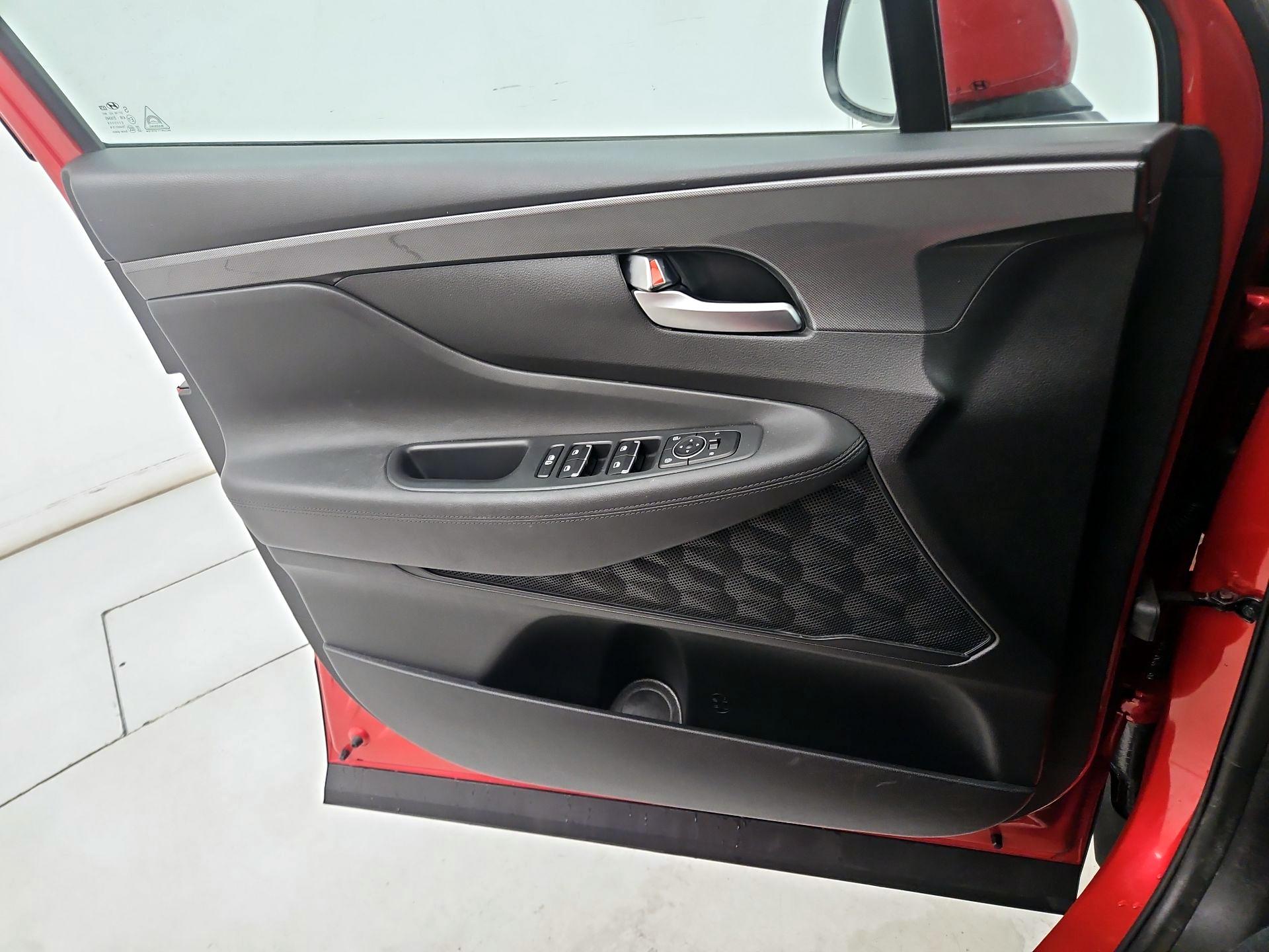 Thumbnail: 2023 Hyundai Santa Fe - 12