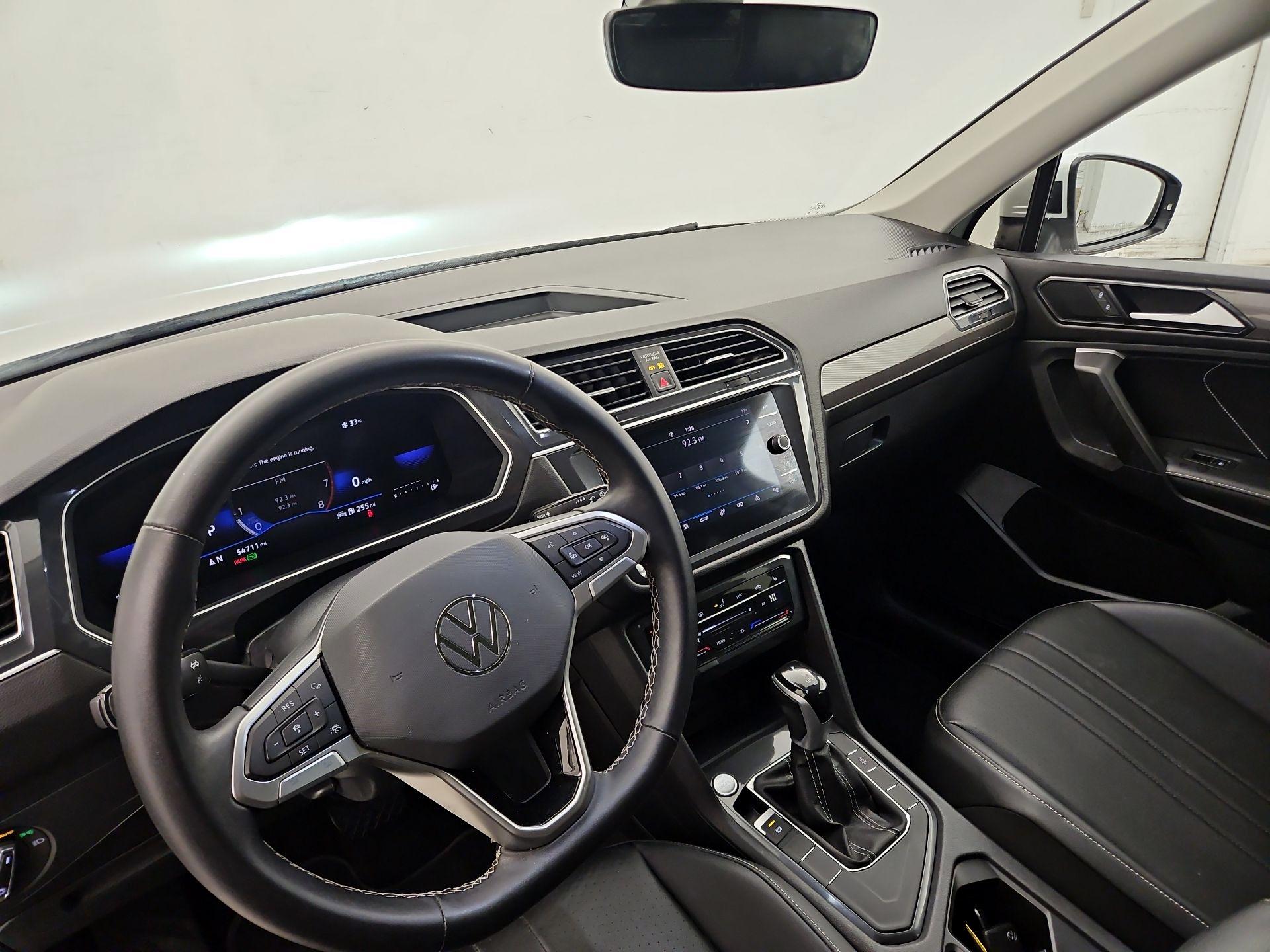 Thumbnail: 2023 Volkswagen Tiguan - 9