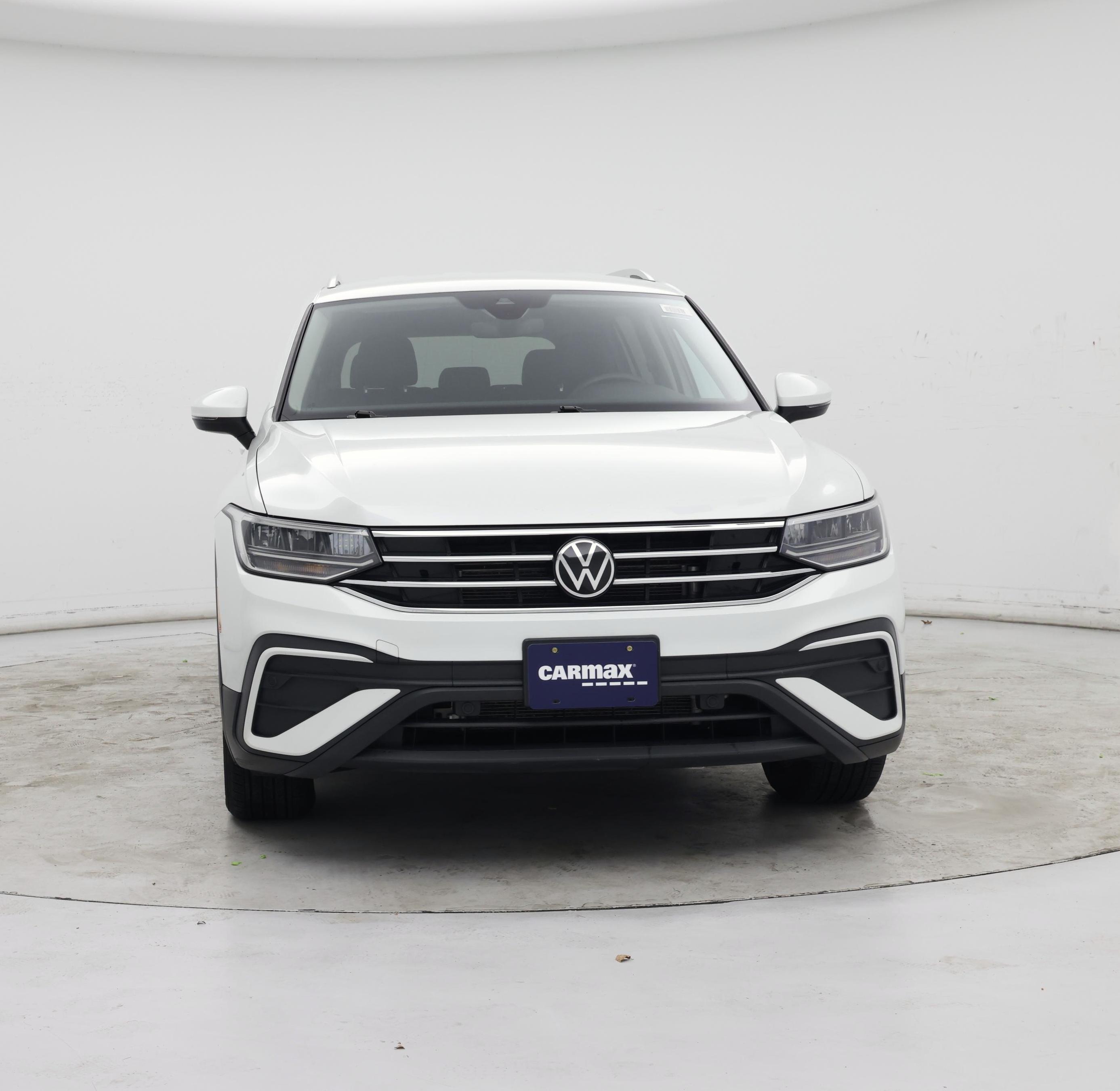 Thumbnail: 2023 Volkswagen Tiguan - 5