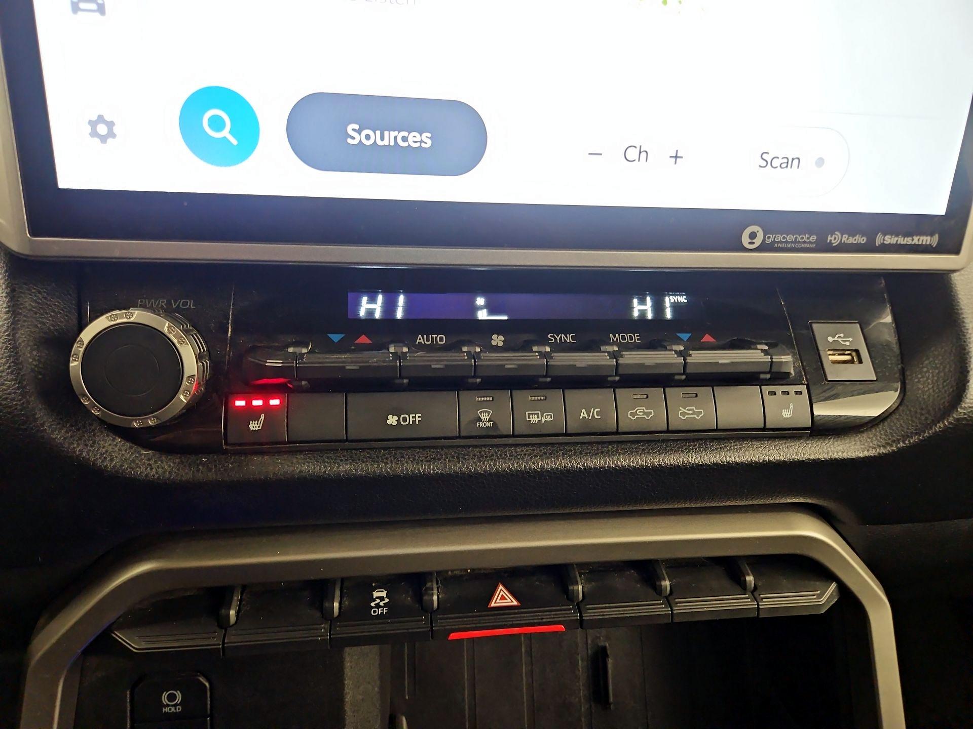 Thumbnail: 2022 Toyota Tundra - 16