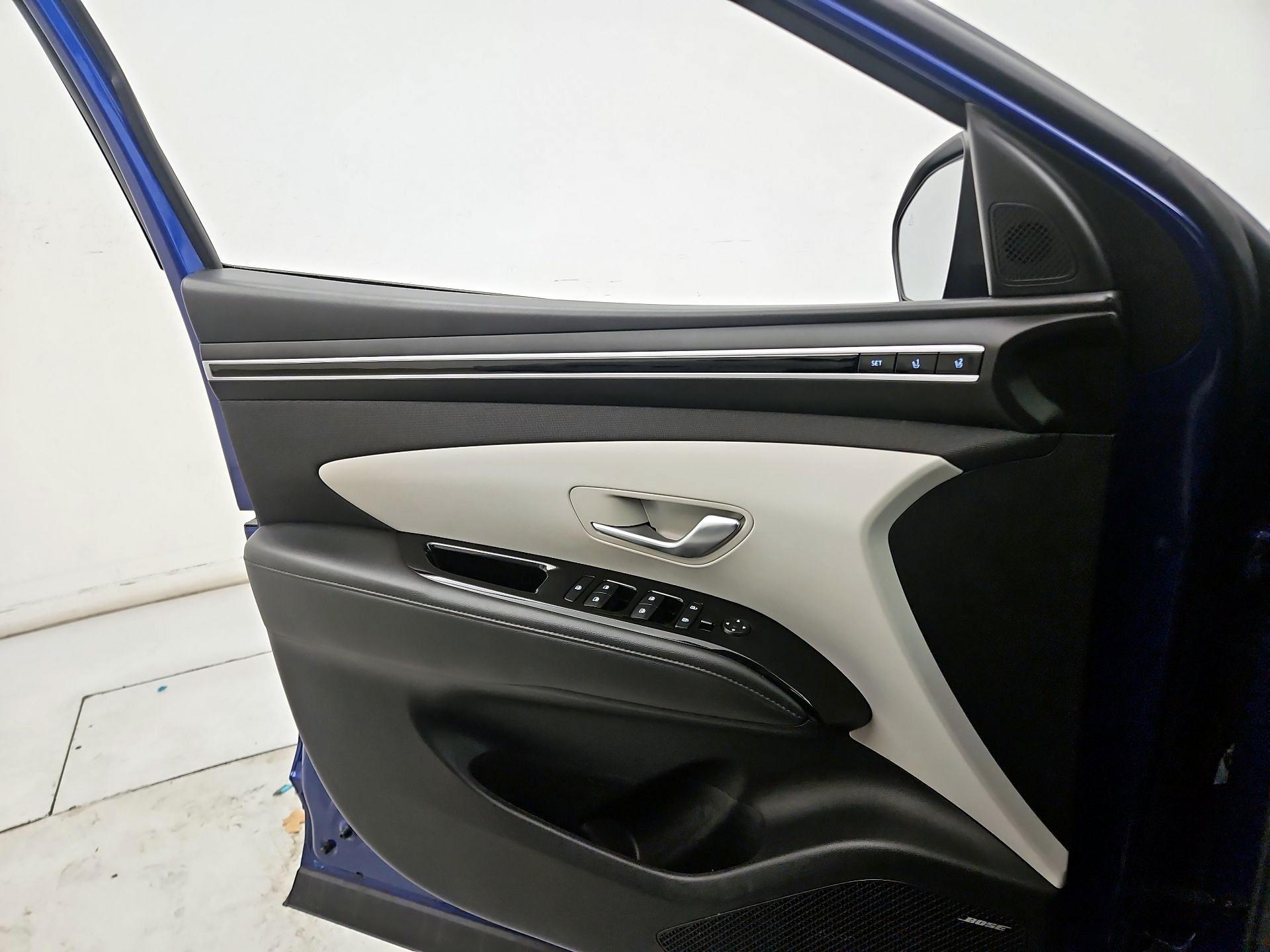 Thumbnail: 2023 Hyundai Tucson - 12