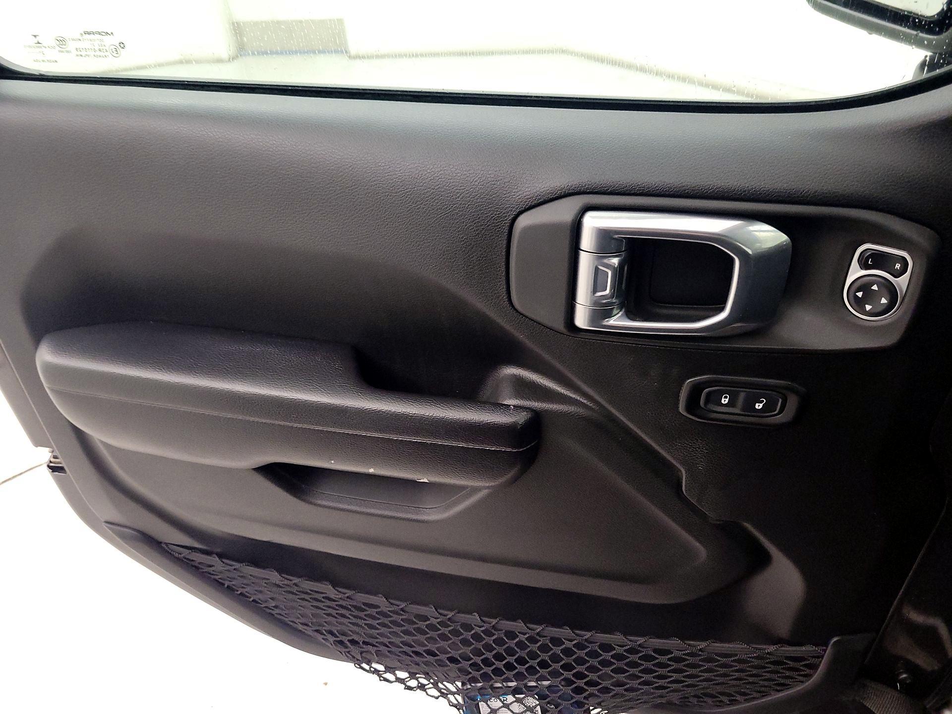 Thumbnail: 2021 Jeep Wrangler - 12