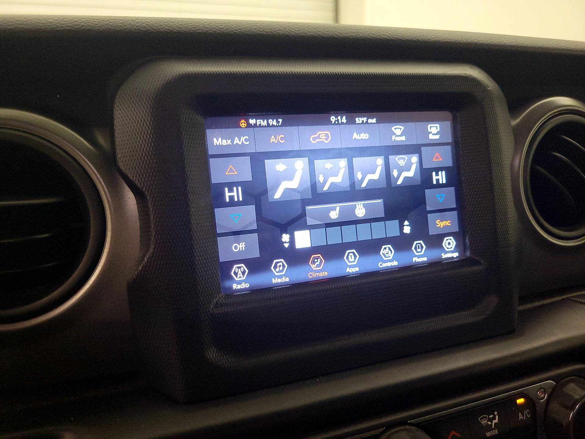 Thumbnail: 2021 Jeep Wrangler - 14