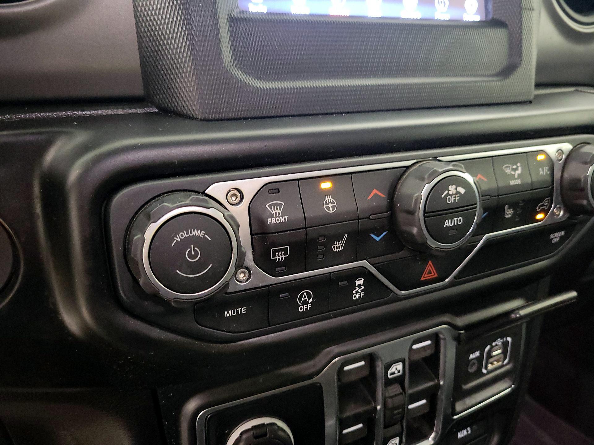 Thumbnail: 2021 Jeep Wrangler - 15