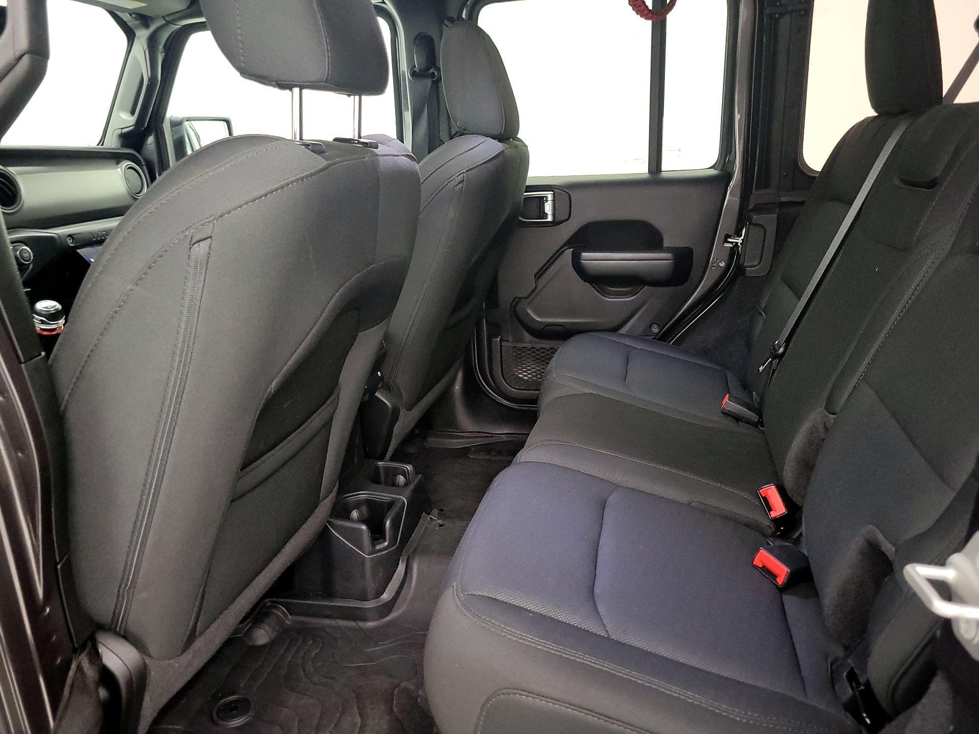 Thumbnail: 2021 Jeep Wrangler - 18