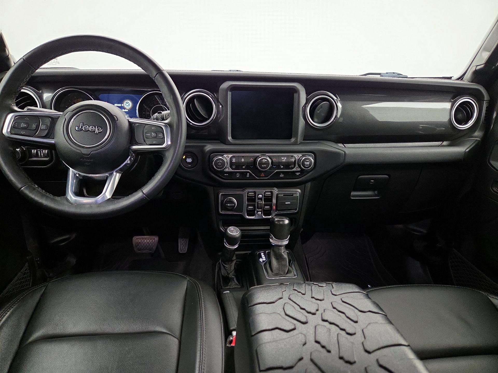 Thumbnail: 2021 Jeep Wrangler - 9